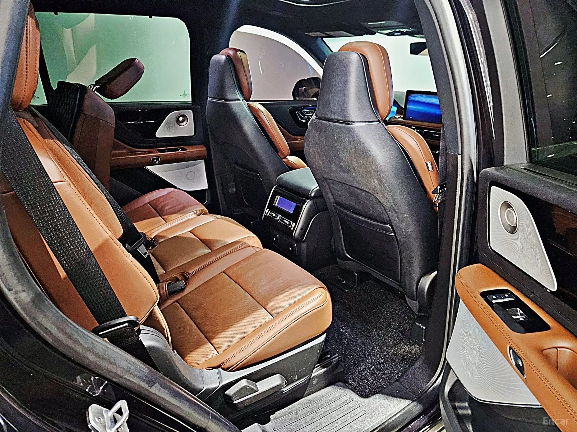 Lincoln Aviator 2nd Generation превью 16