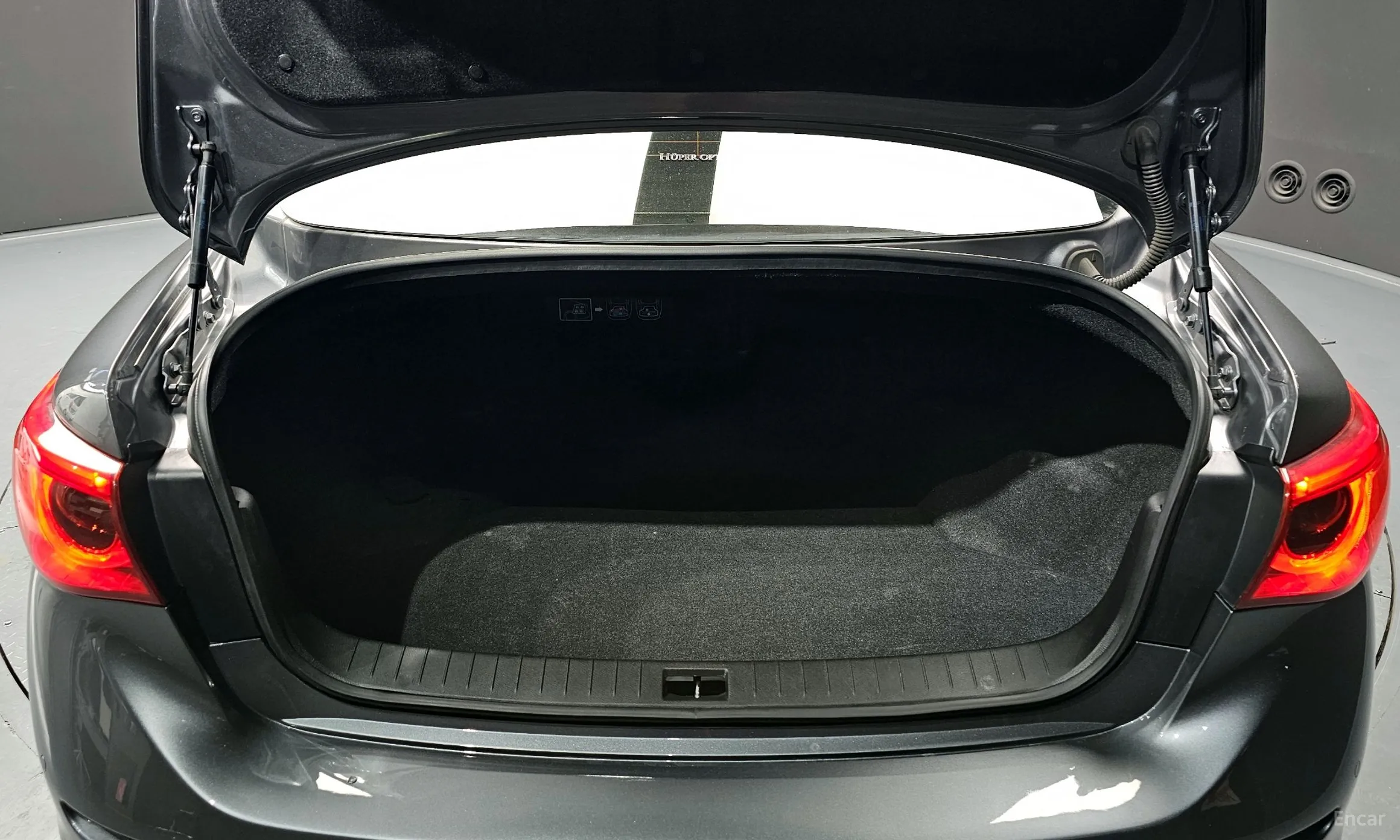 Infiniti Q50 превью 20