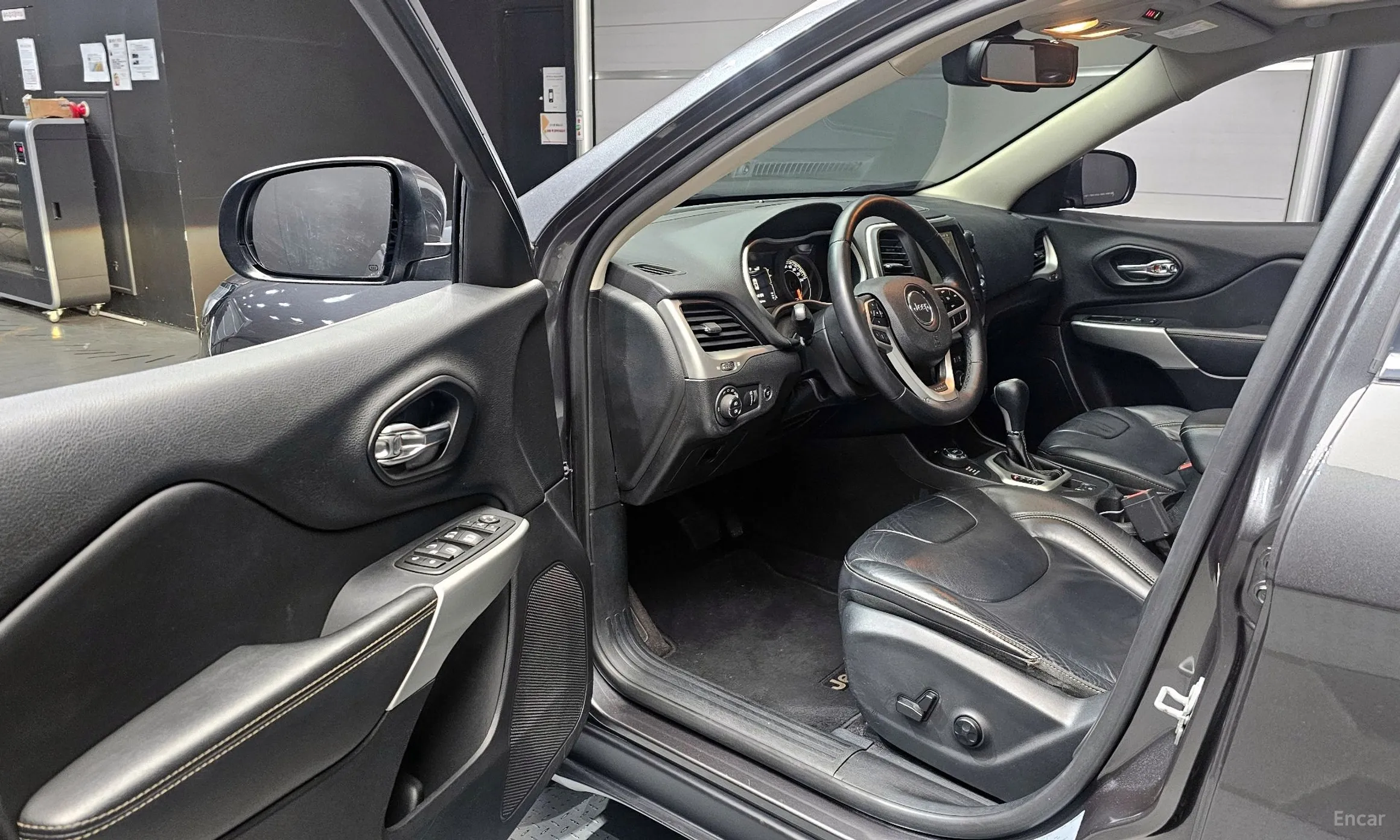 Jeep Cherokee (KL) превью 11