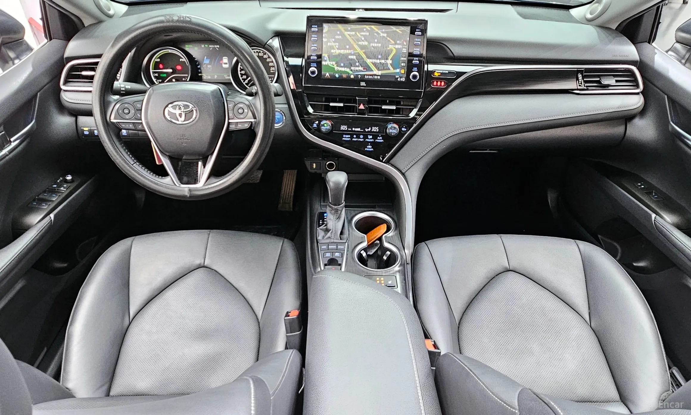 Toyota Camry (XV70) превью 7