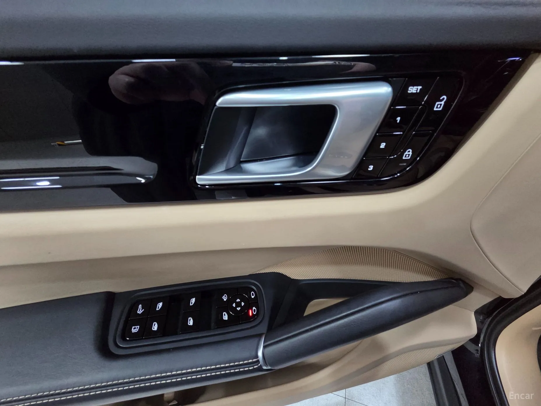 Porsche Cayenne (PO536) превью 12