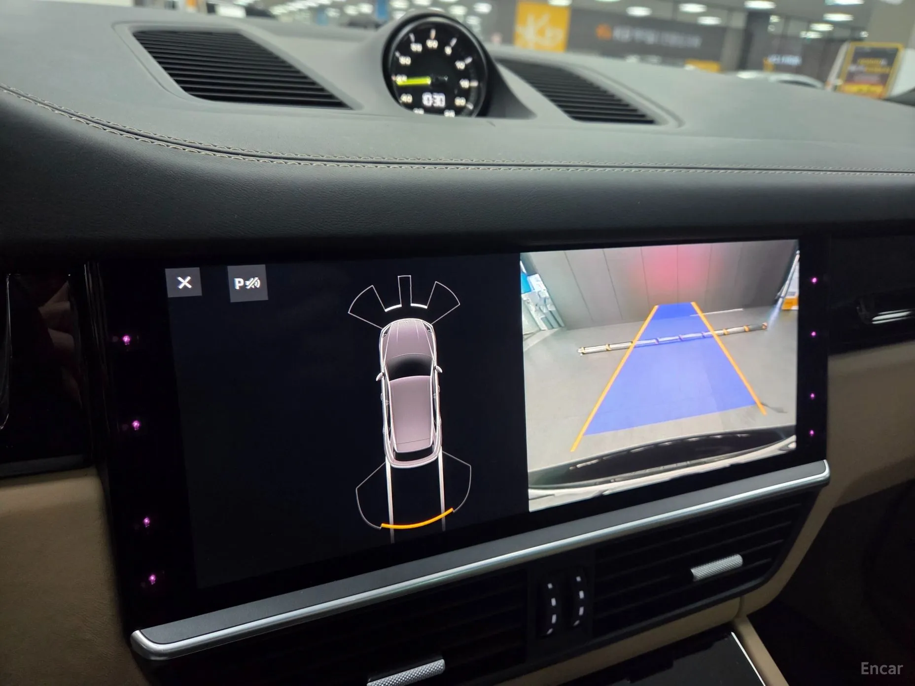 Porsche Cayenne (PO536) превью 16
