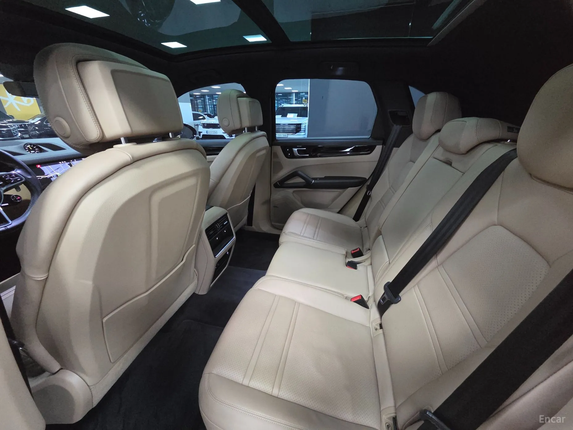 Porsche Cayenne (PO536) превью 17