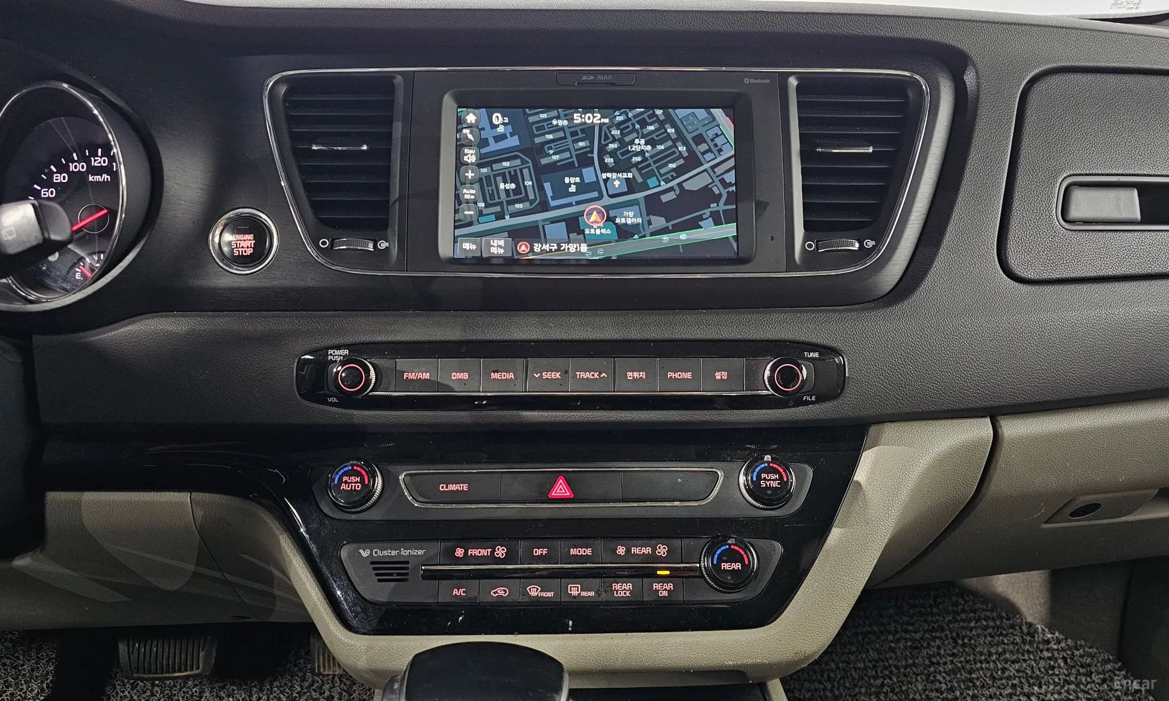 Kia Carnival превью 14