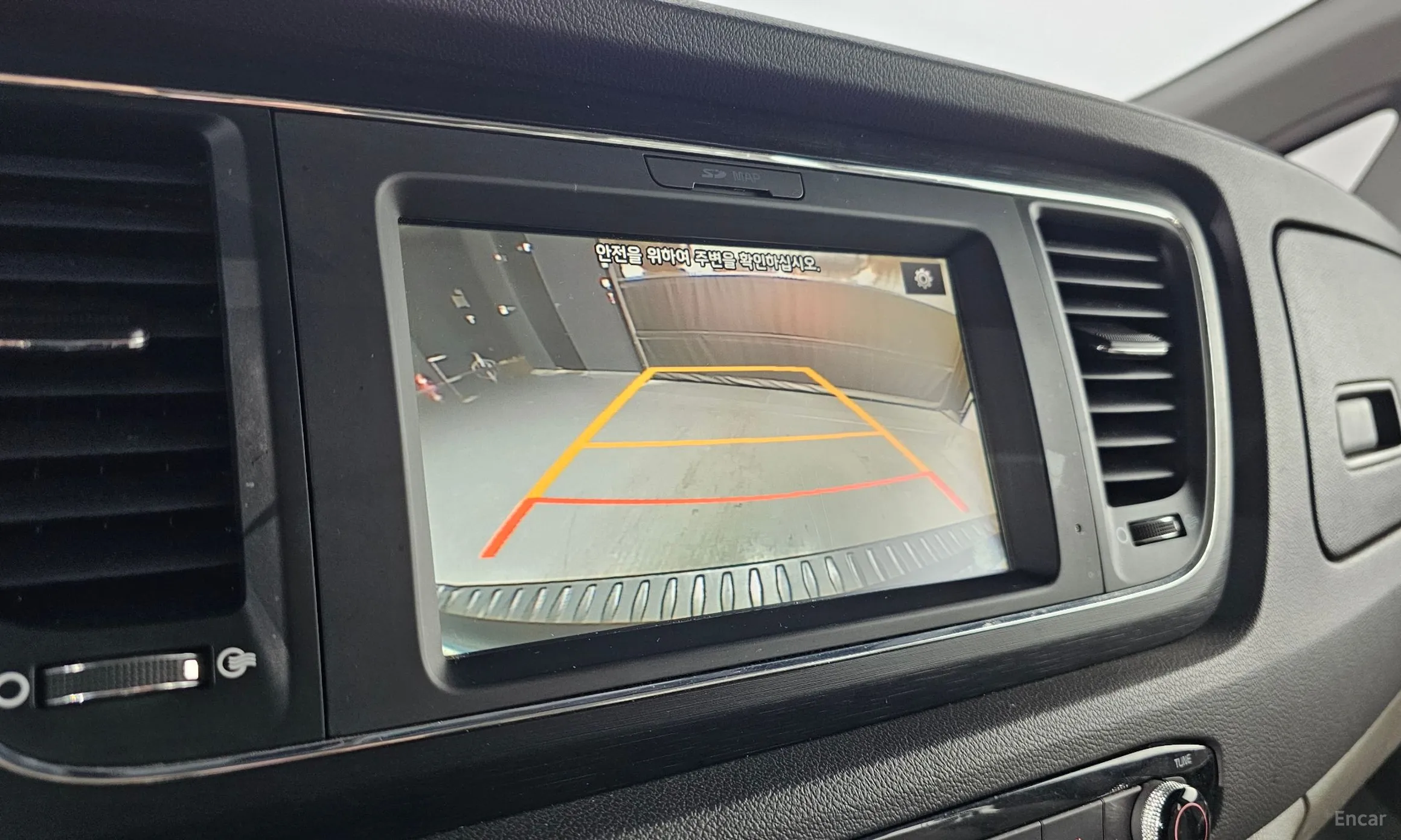 Kia Carnival превью 15