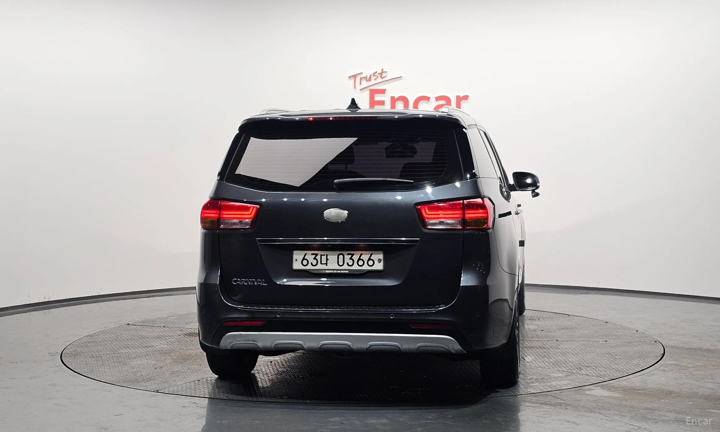 Kia Carnival превью 4