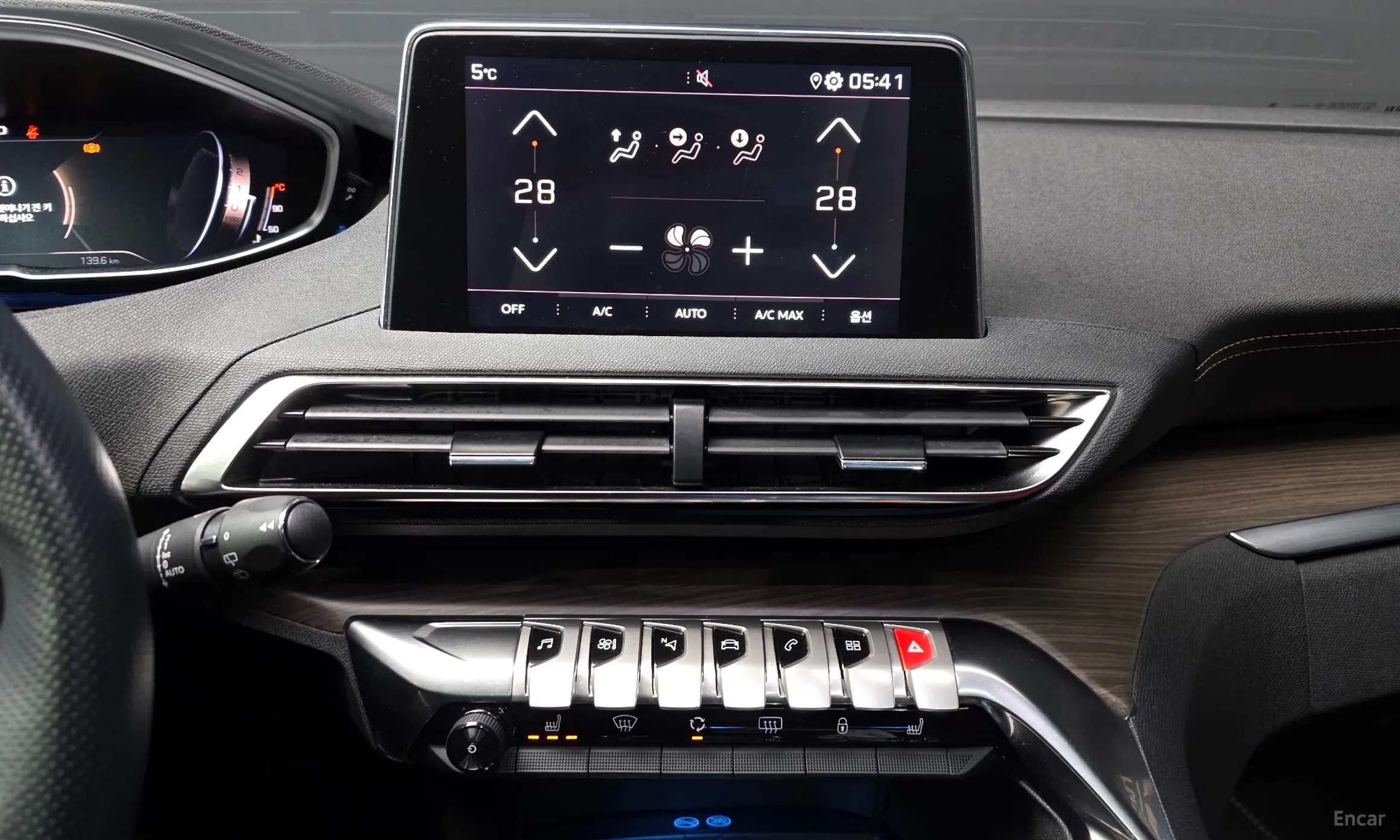 Peugeot 5008 2nd generation превью 14