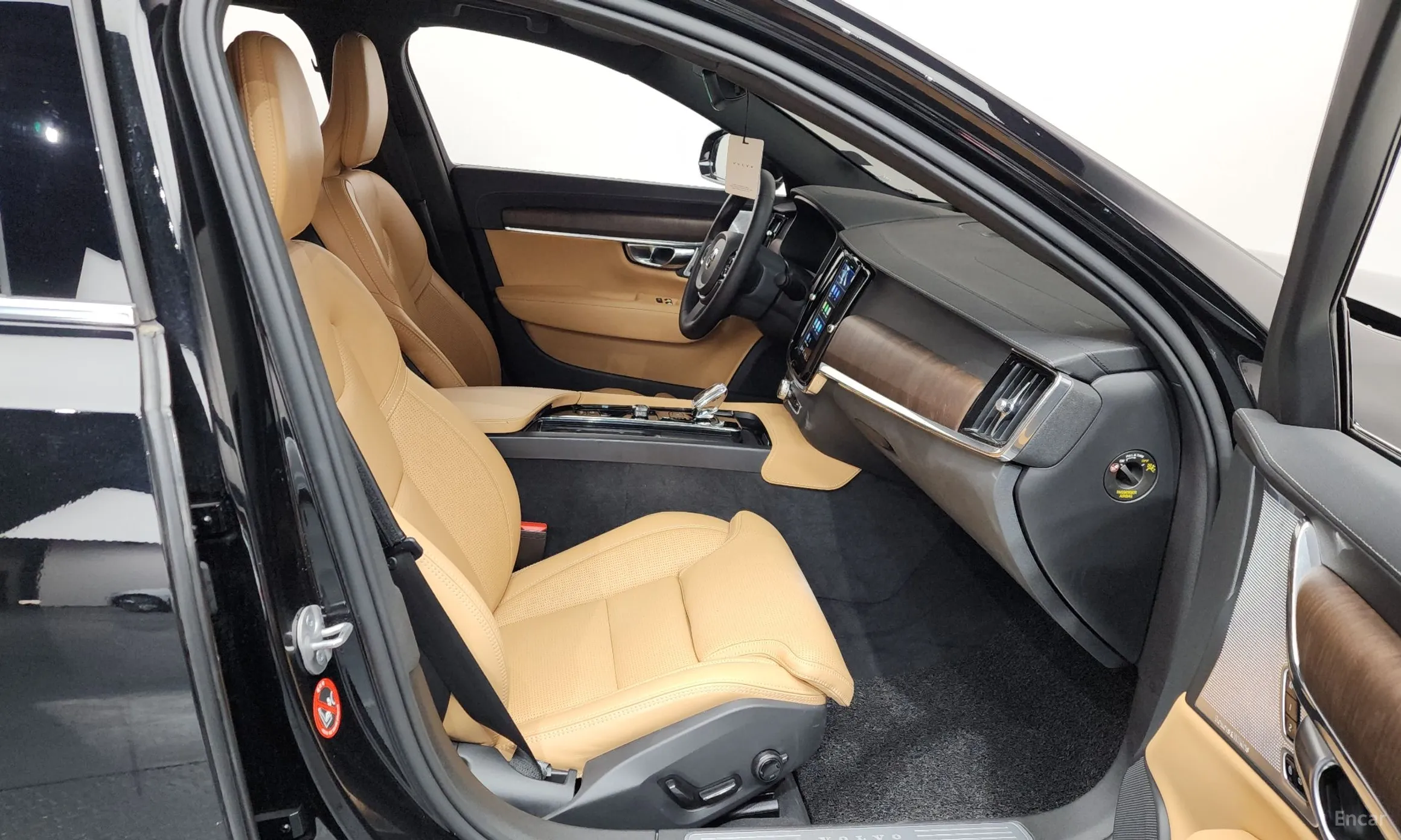 Volvo S90 превью 11
