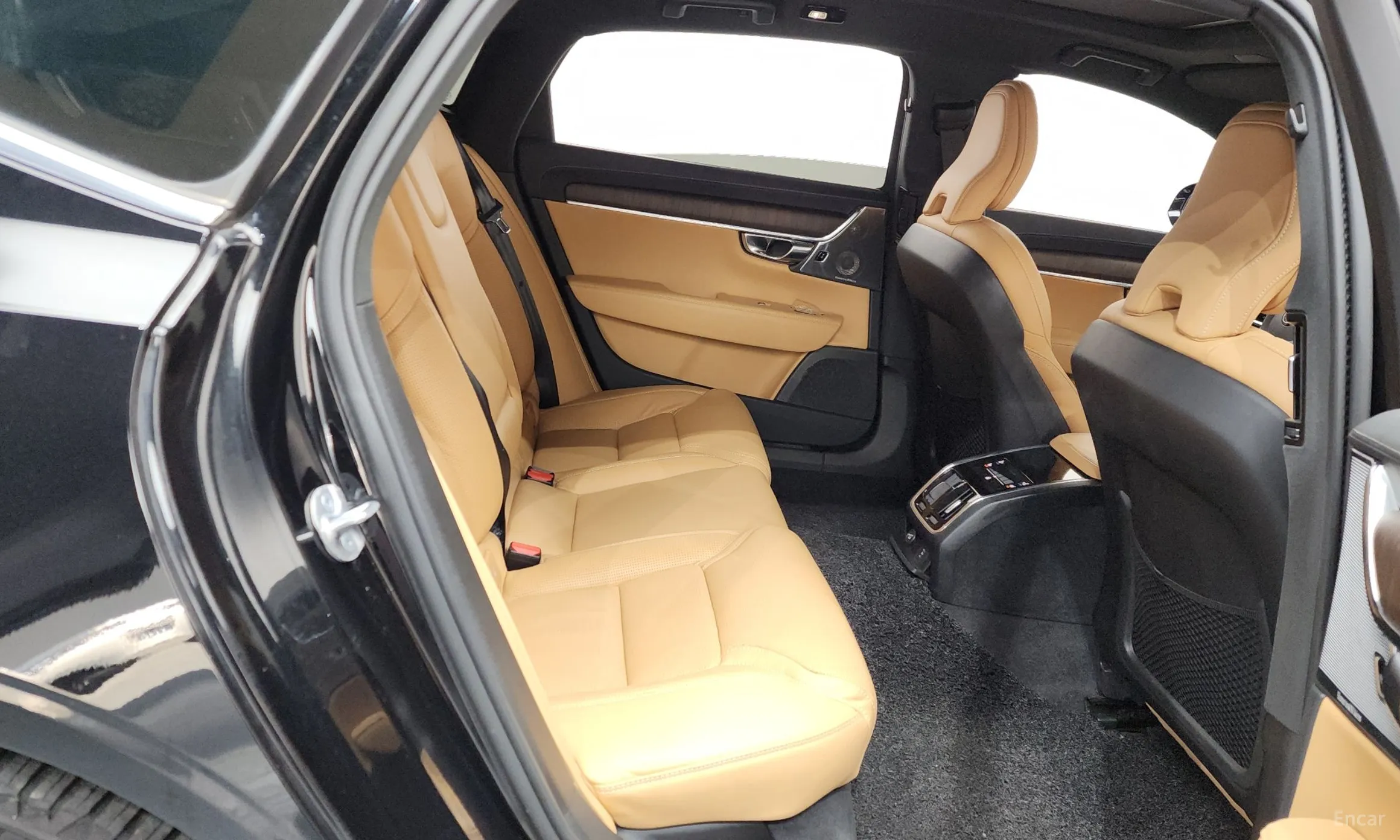 Volvo S90 превью 12
