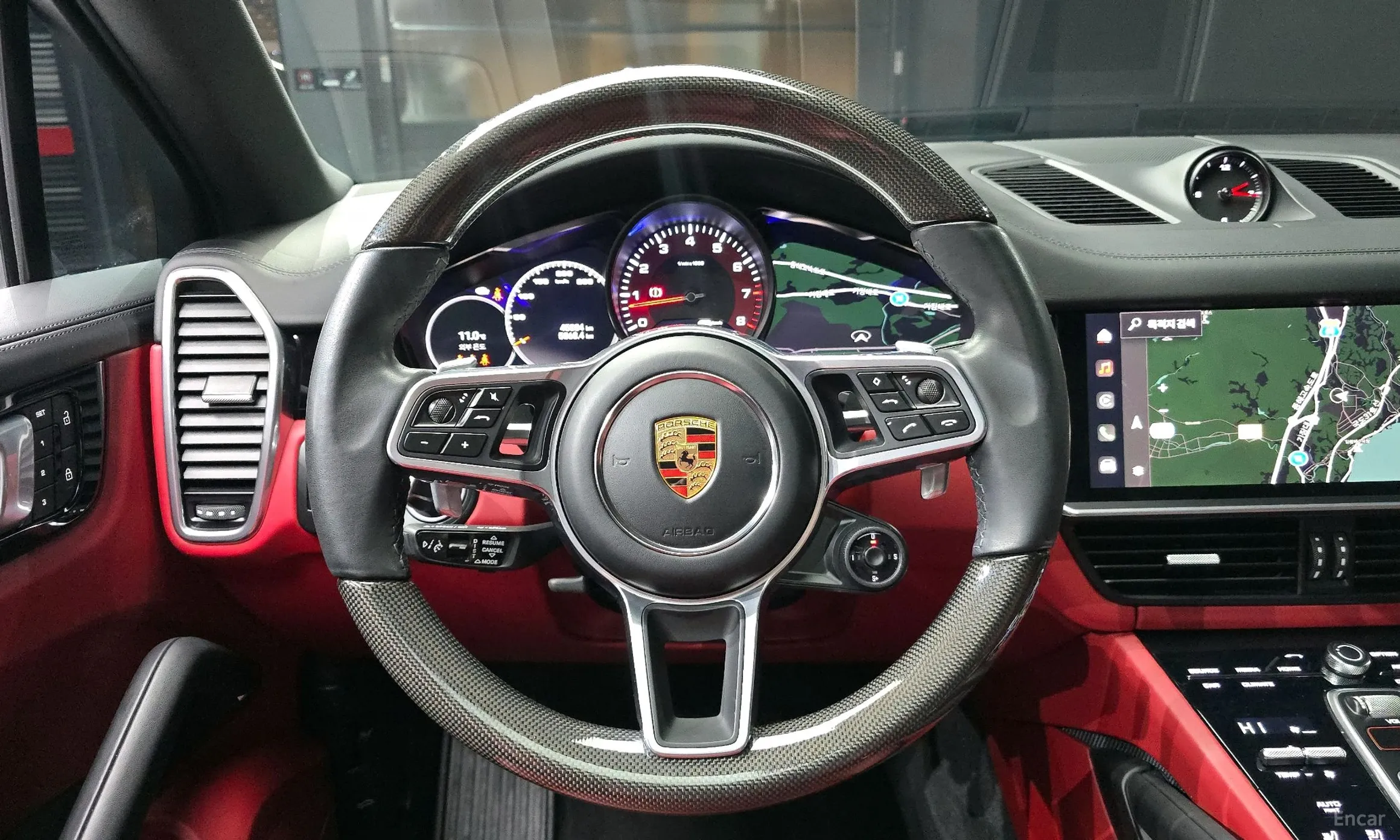 Porsche Cayenne (PO536) превью 13