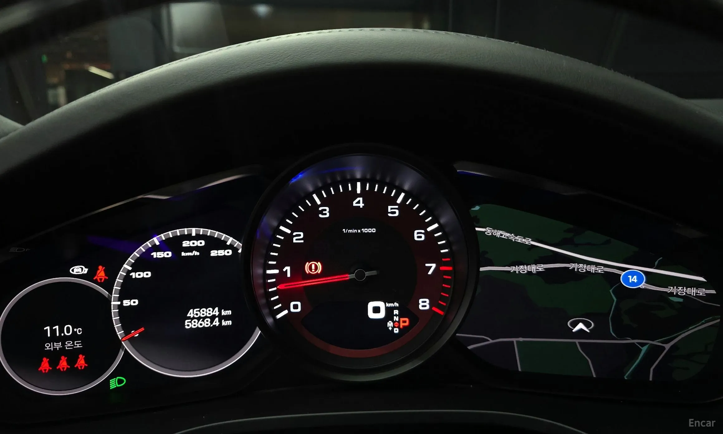 Porsche Cayenne (PO536) превью 8
