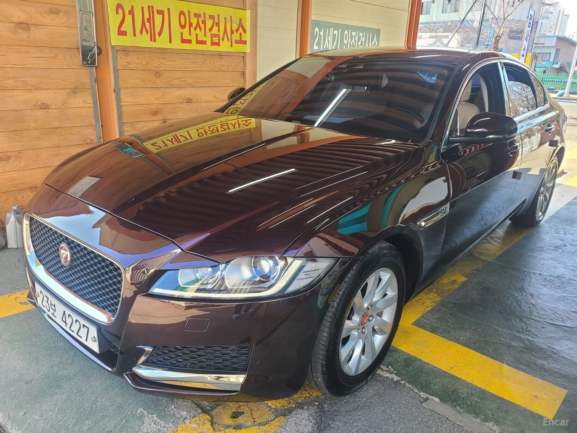 Jaguar XF (x260) превью 2