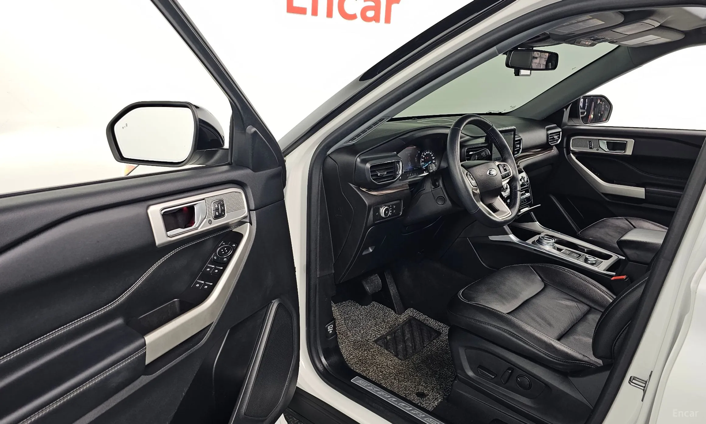 Ford Explorer 6th Generation превью 11