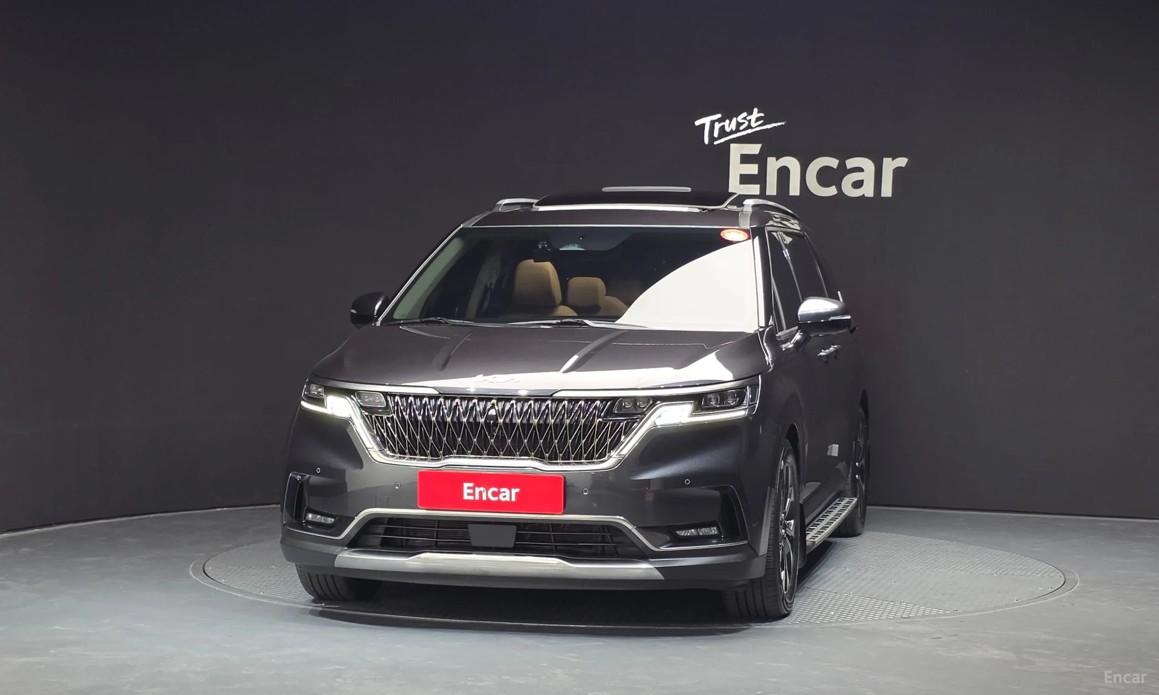 Kia Carnival Gen 4 превью 3