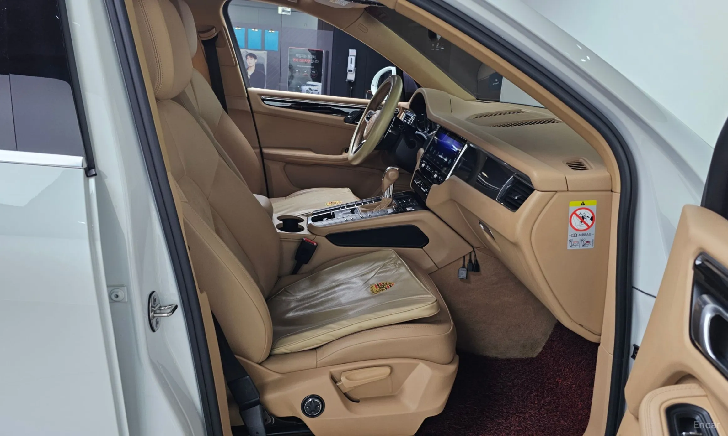 Porsche Macan превью 11