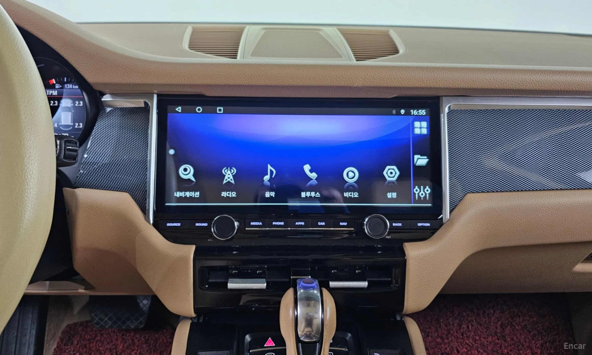 Porsche Macan превью 14