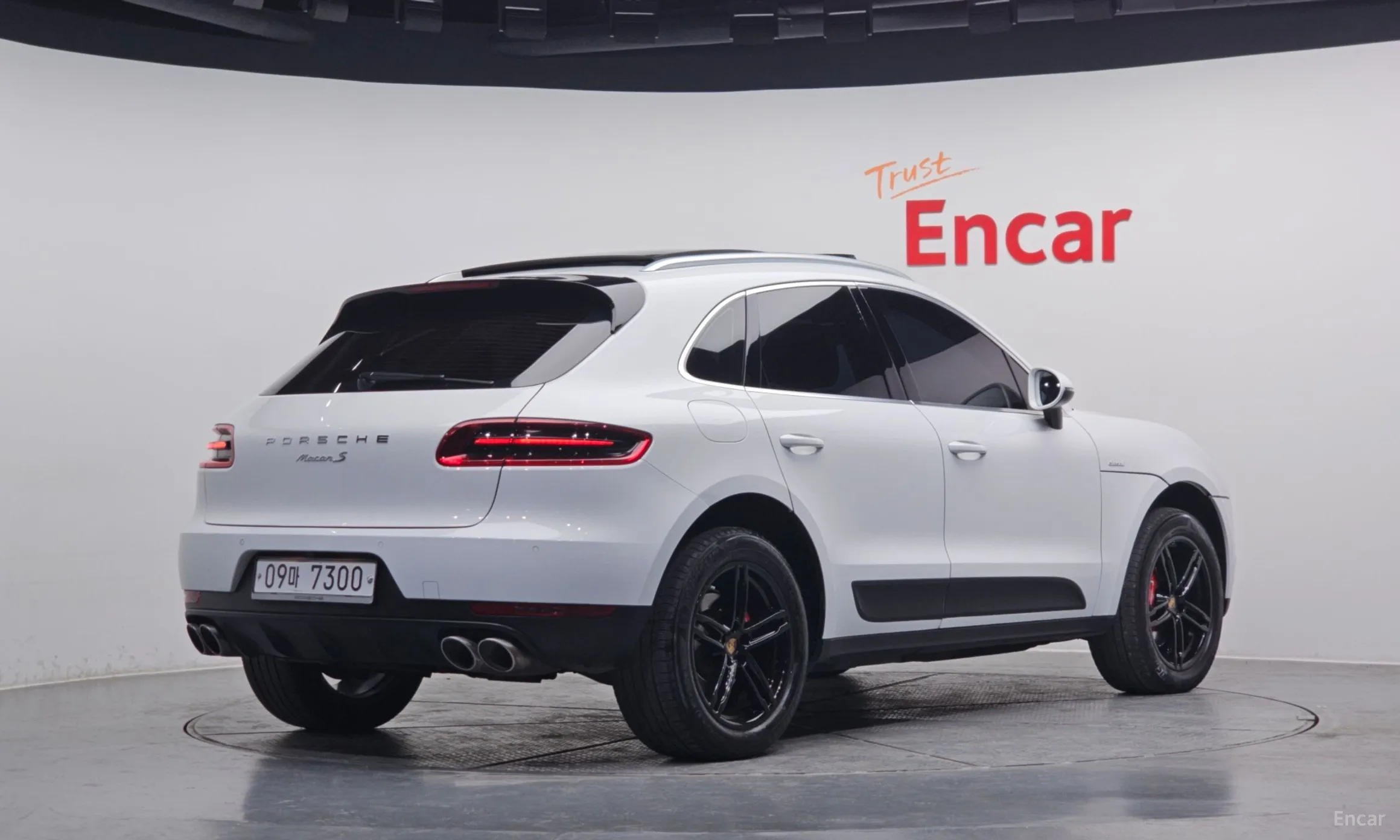 Porsche Macan превью 2
