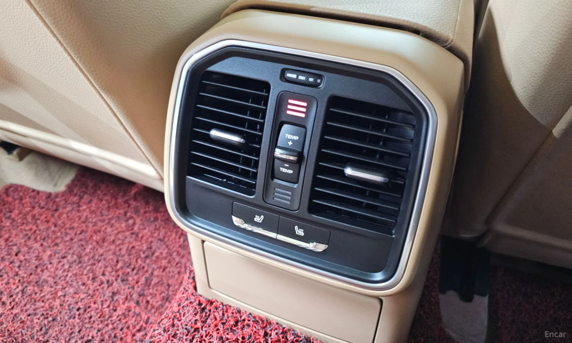 Porsche Macan превью 18