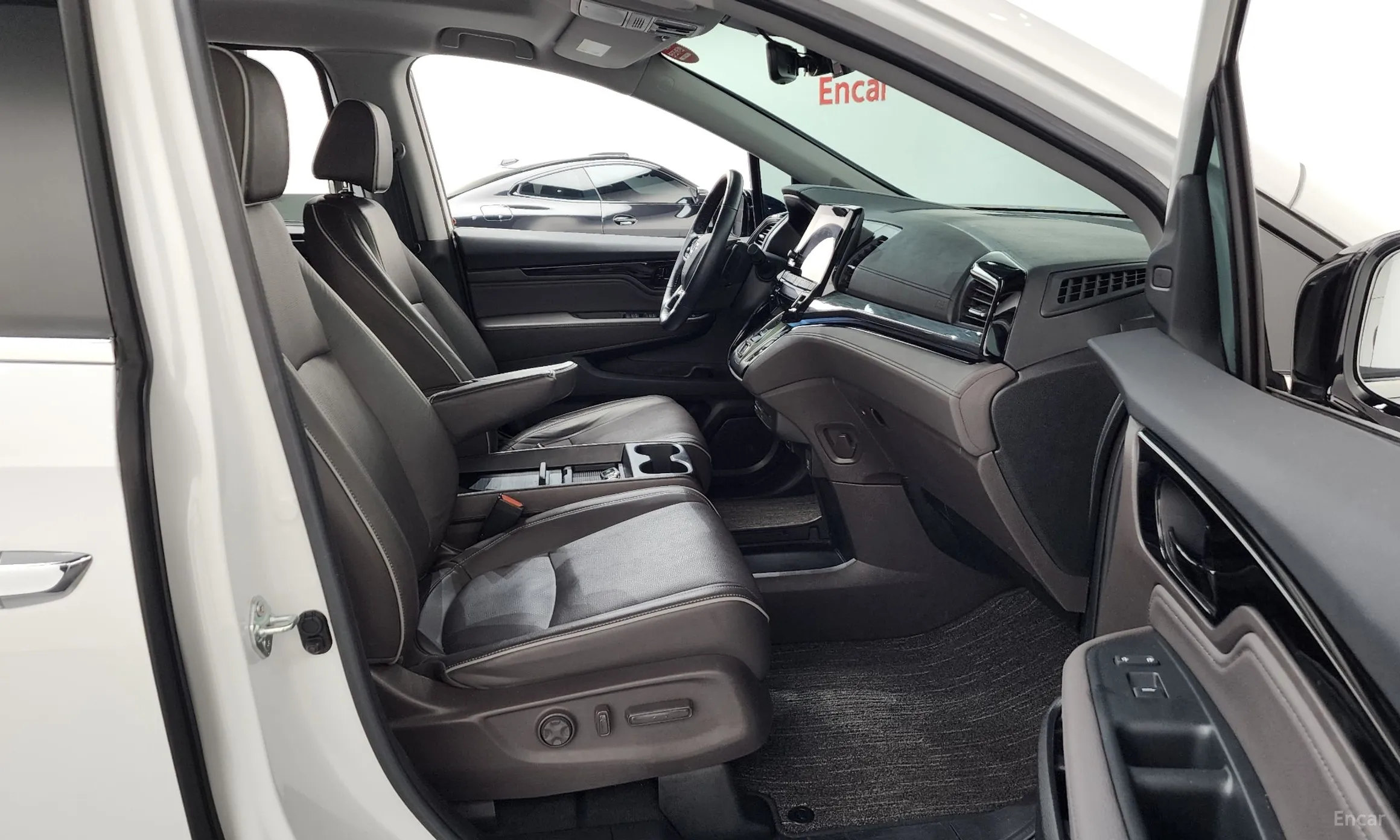 Honda Odyssey превью 11
