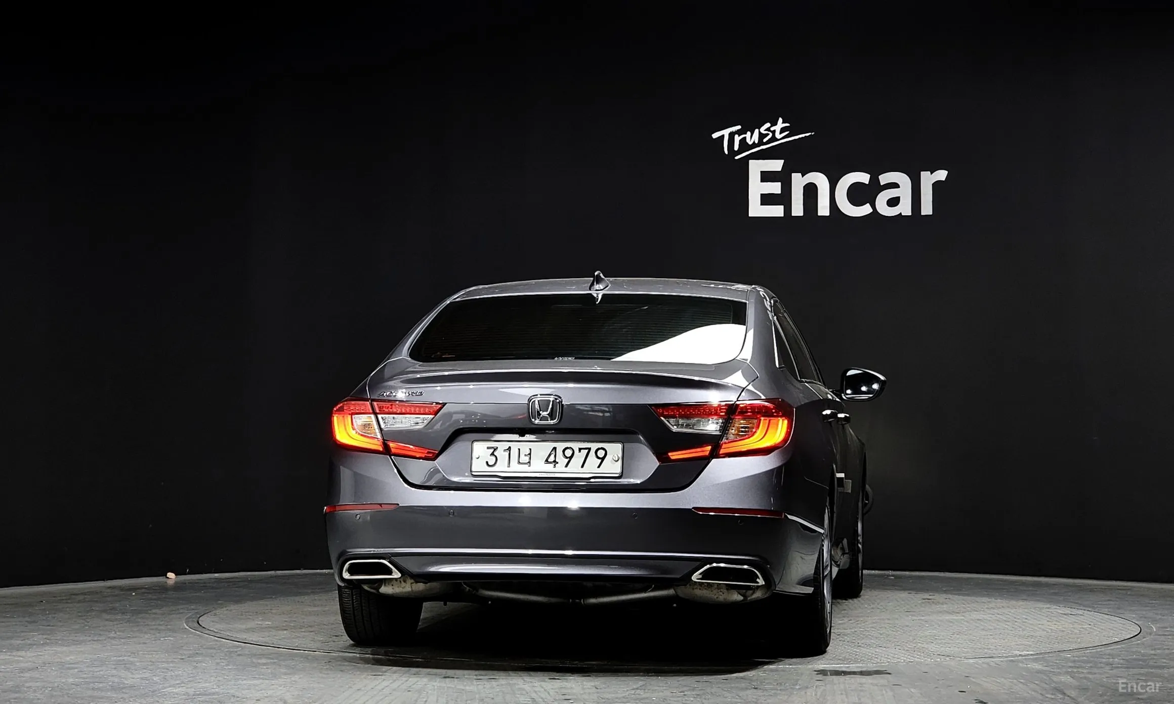 Honda Accord 10th Generation превью 4