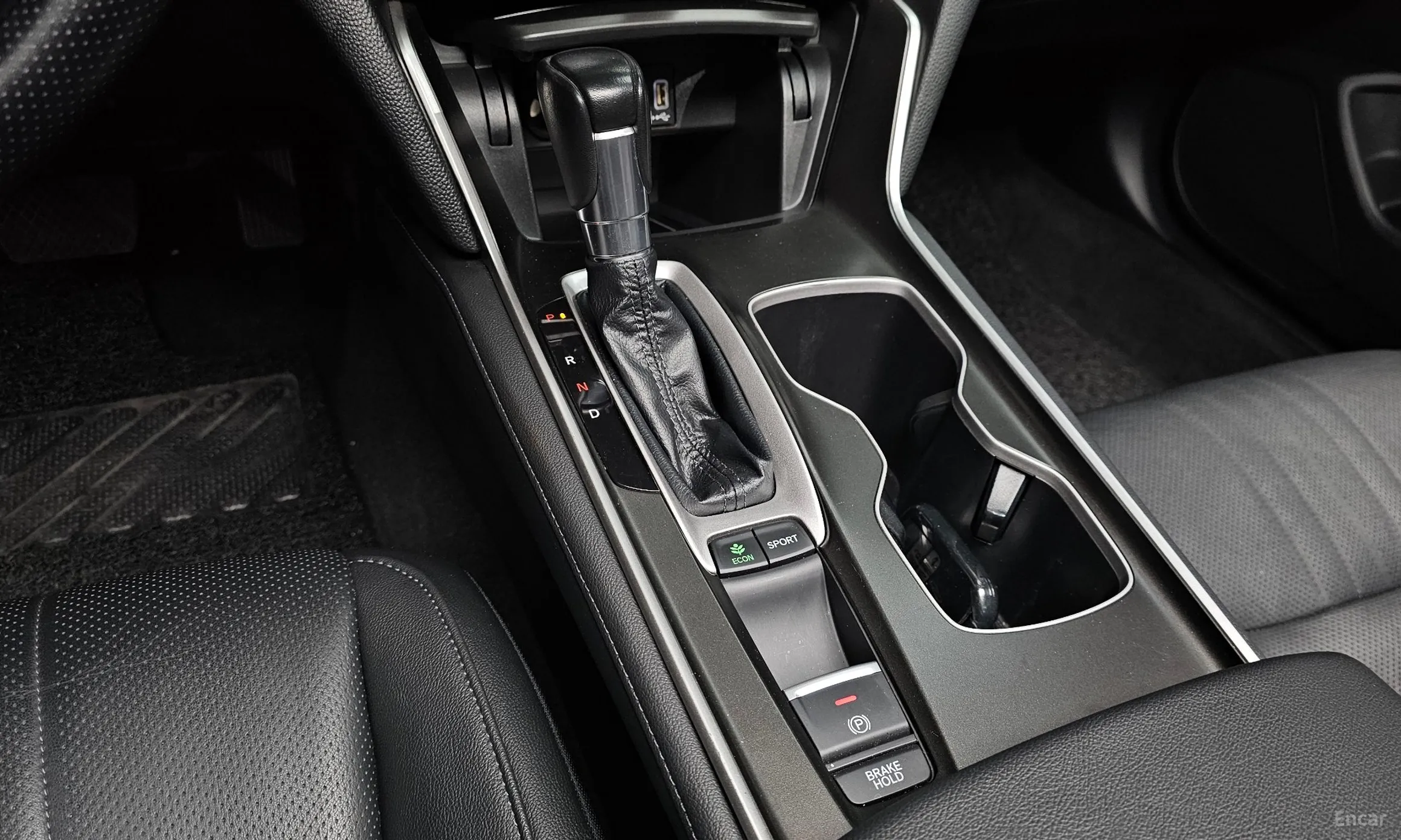 Honda Accord 10th Generation превью 9