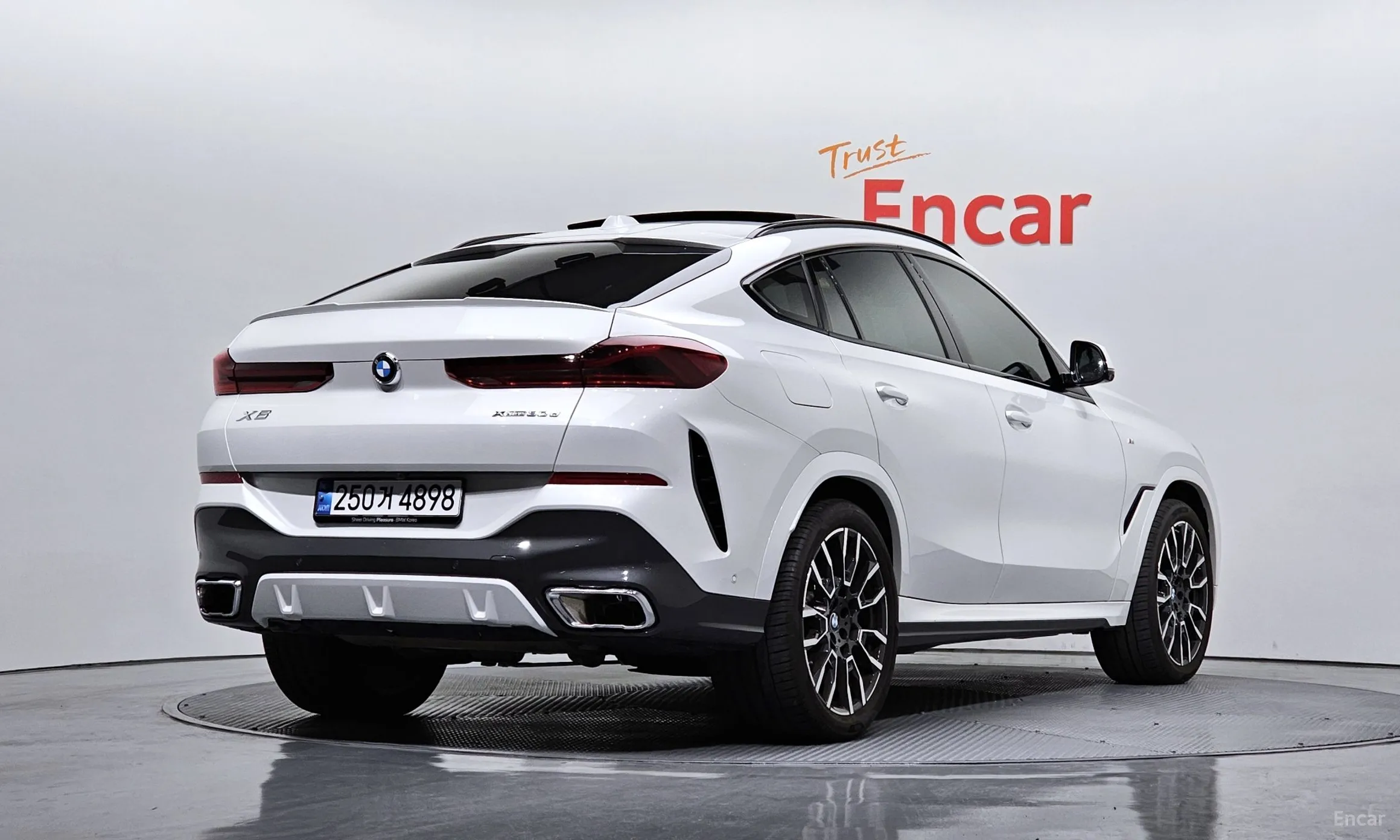 BMW X6 (G06)