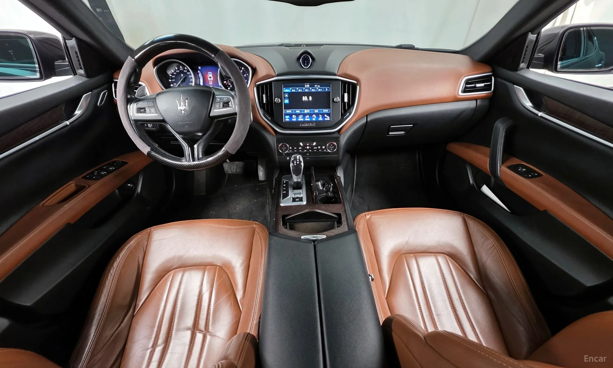 Maserati Ghibli превью 7