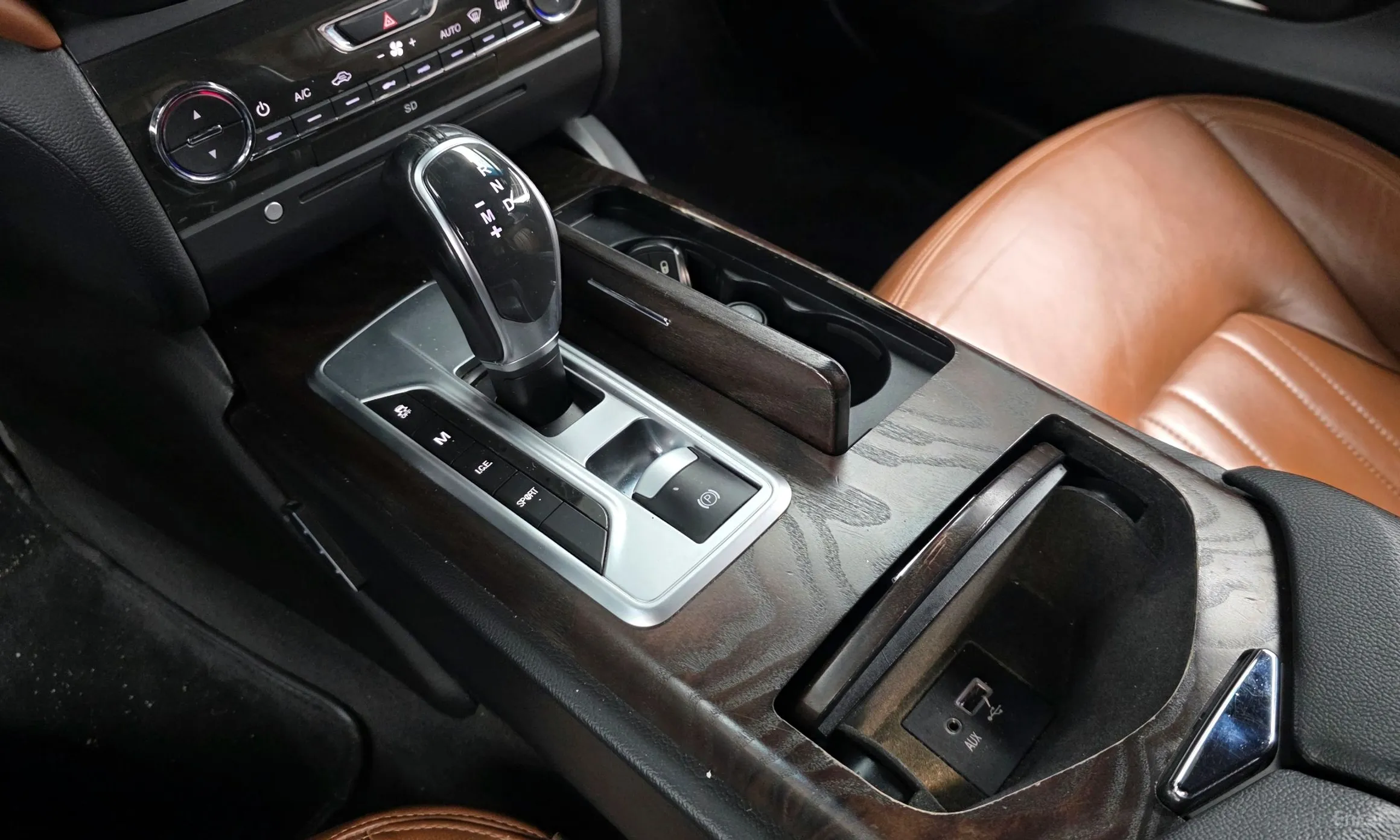 Maserati Ghibli превью 9