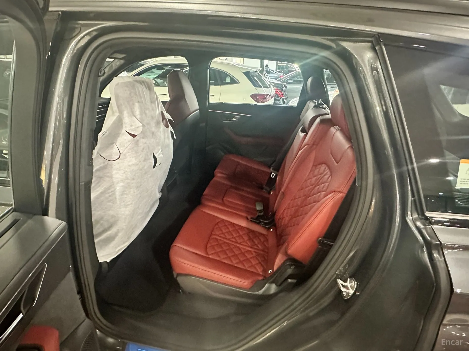 Audi SQ7 (4M) превью 10