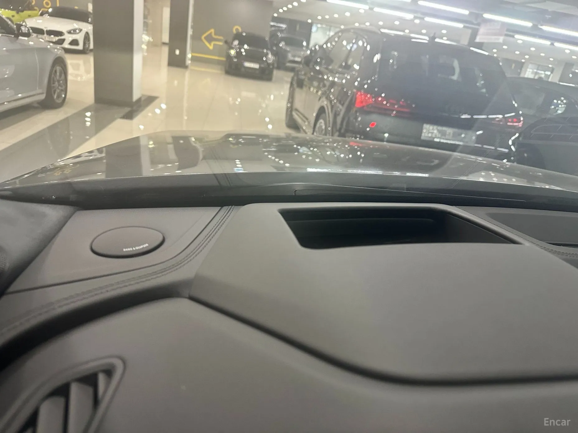 Audi SQ7 (4M) превью 12