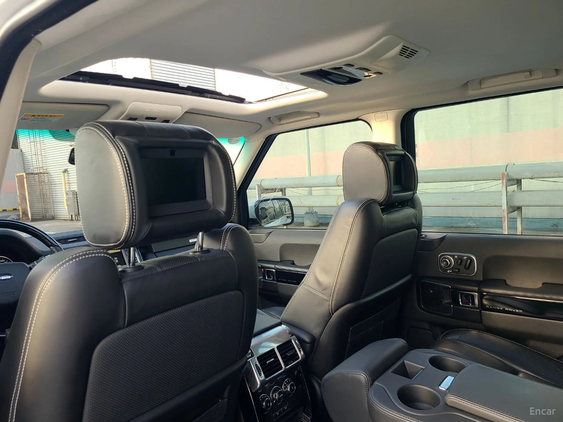 Land Rover Range Rover превью 12