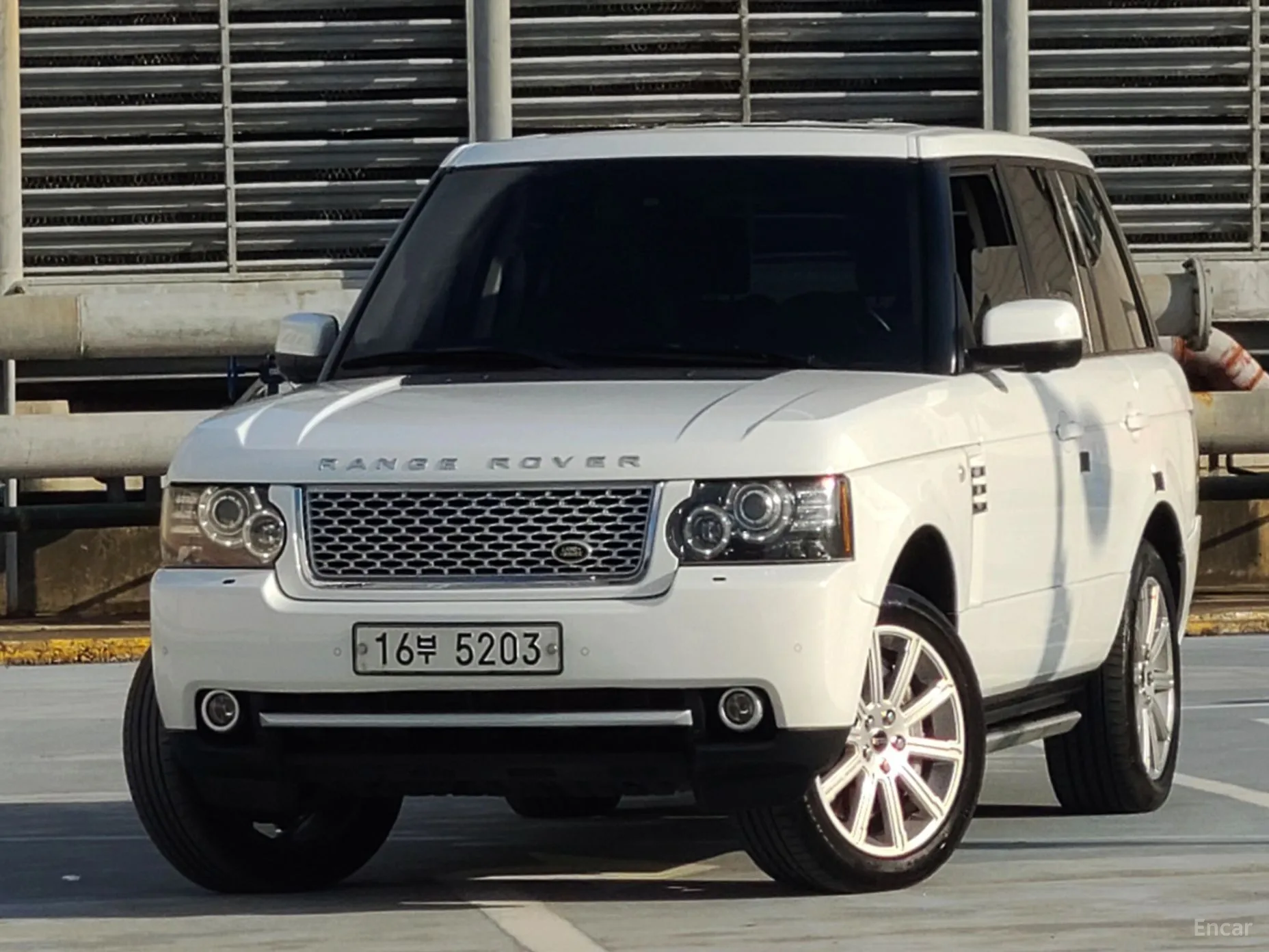 Land Rover Range Rover превью 3