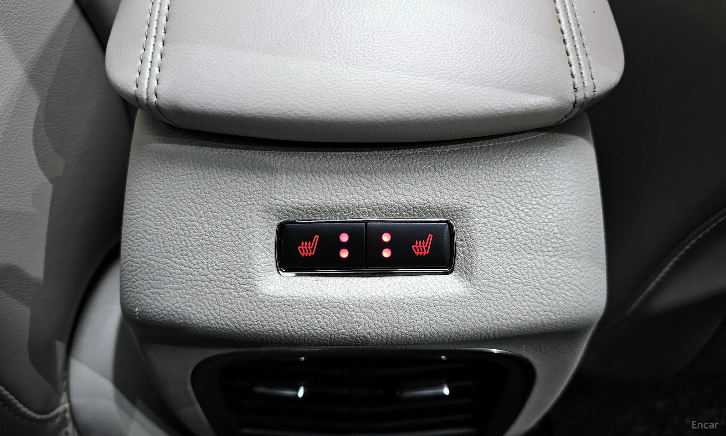 Lincoln MKC превью 19