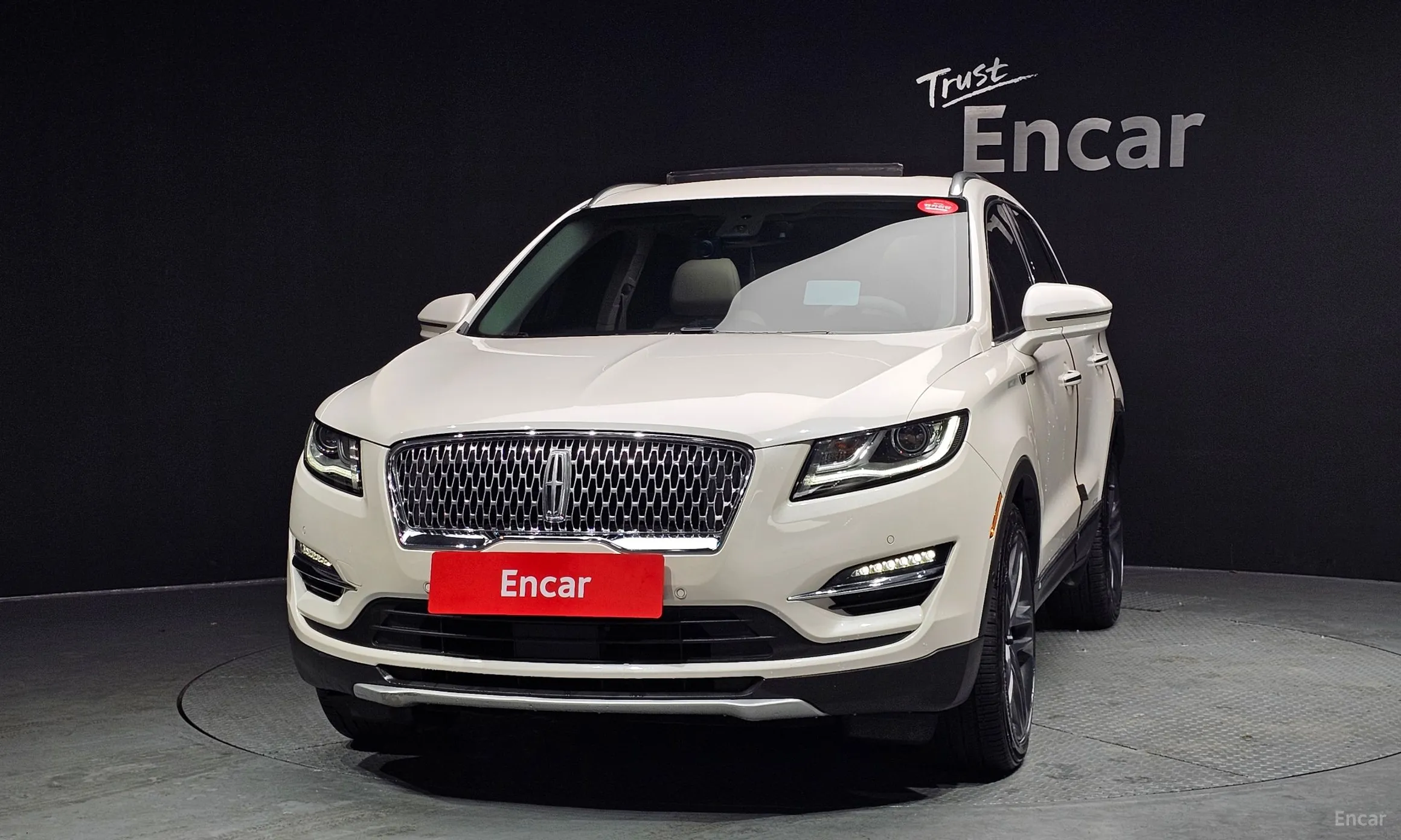 Lincoln MKC превью 3