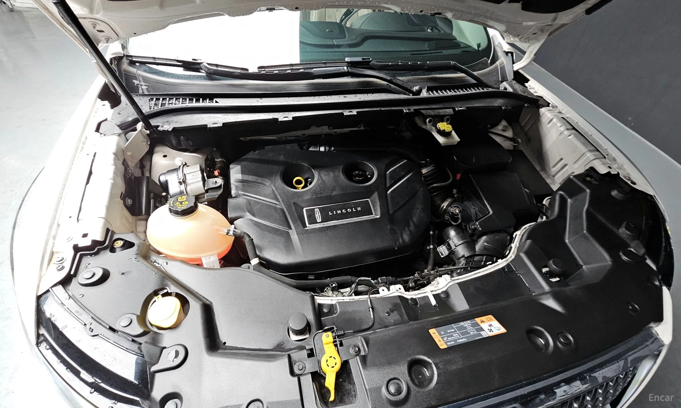 Lincoln MKC превью 6
