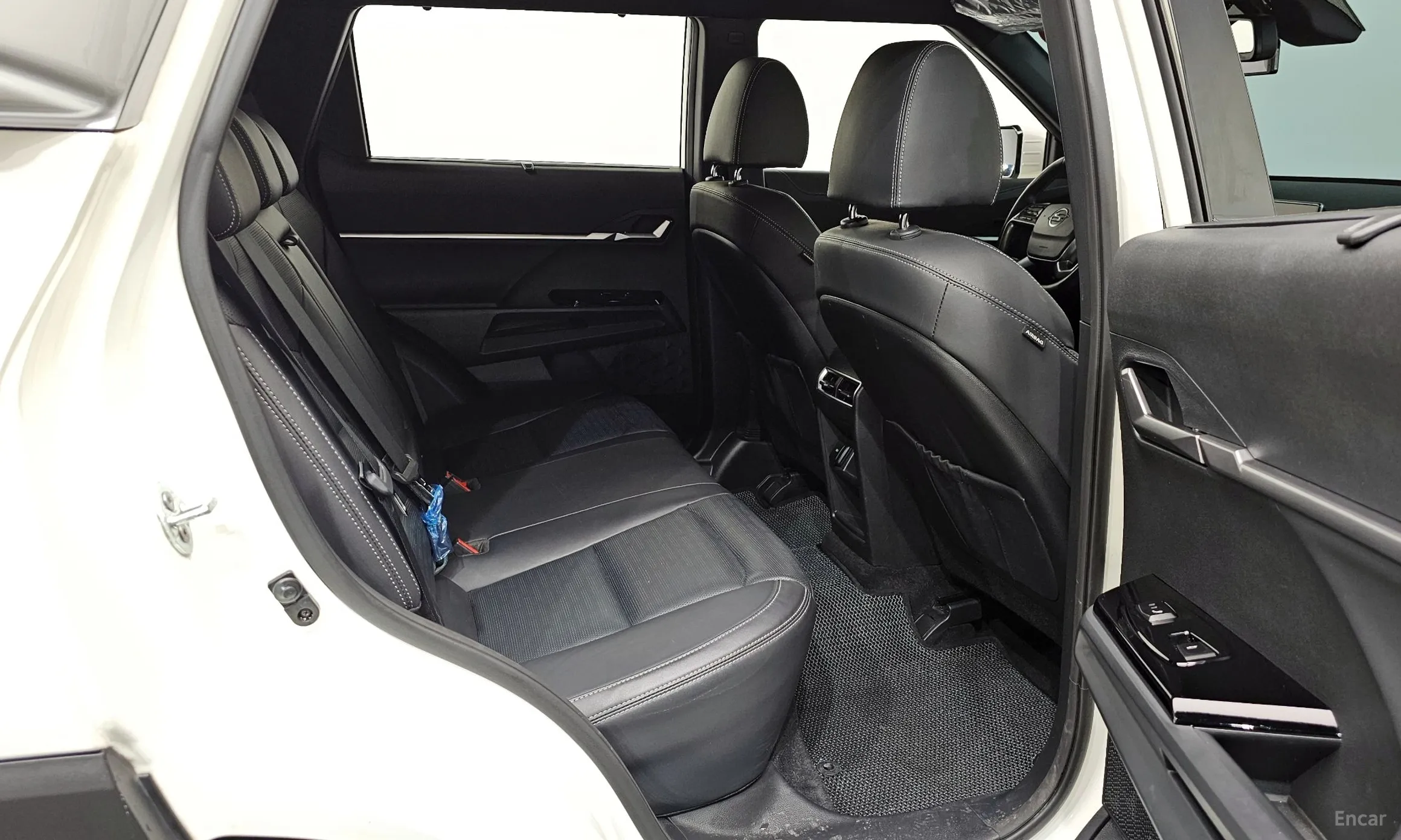 KG Mobility (SsangYong) Torres превью 12