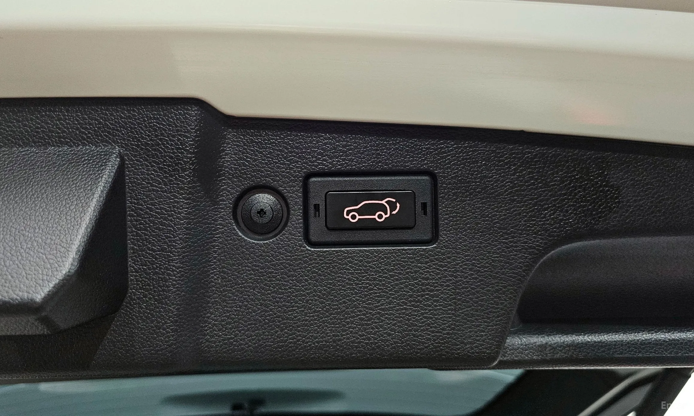 KG Mobility (SsangYong) Torres превью 19