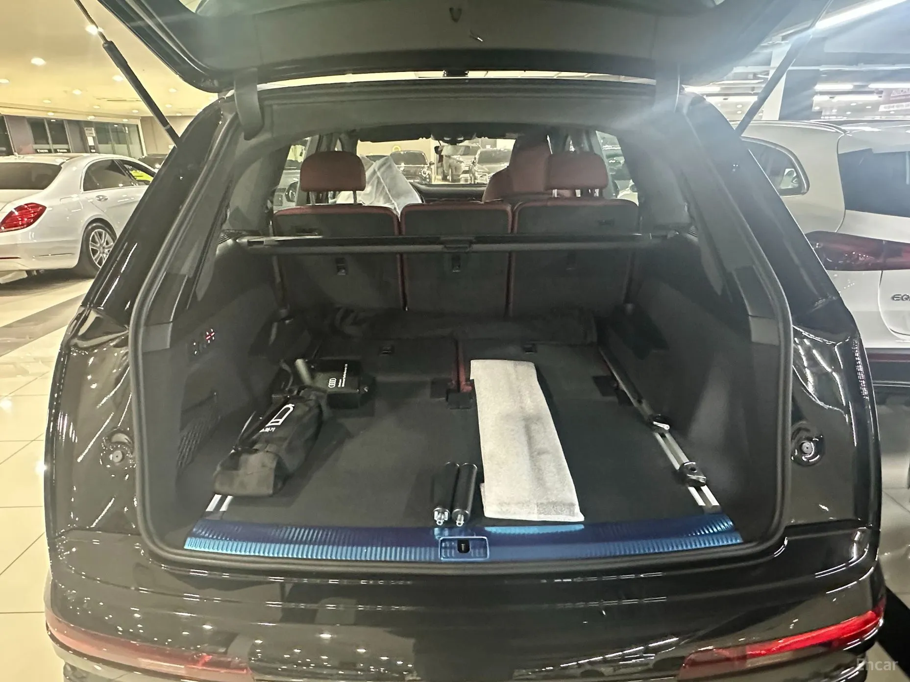 Audi SQ7 (4M) превью 15