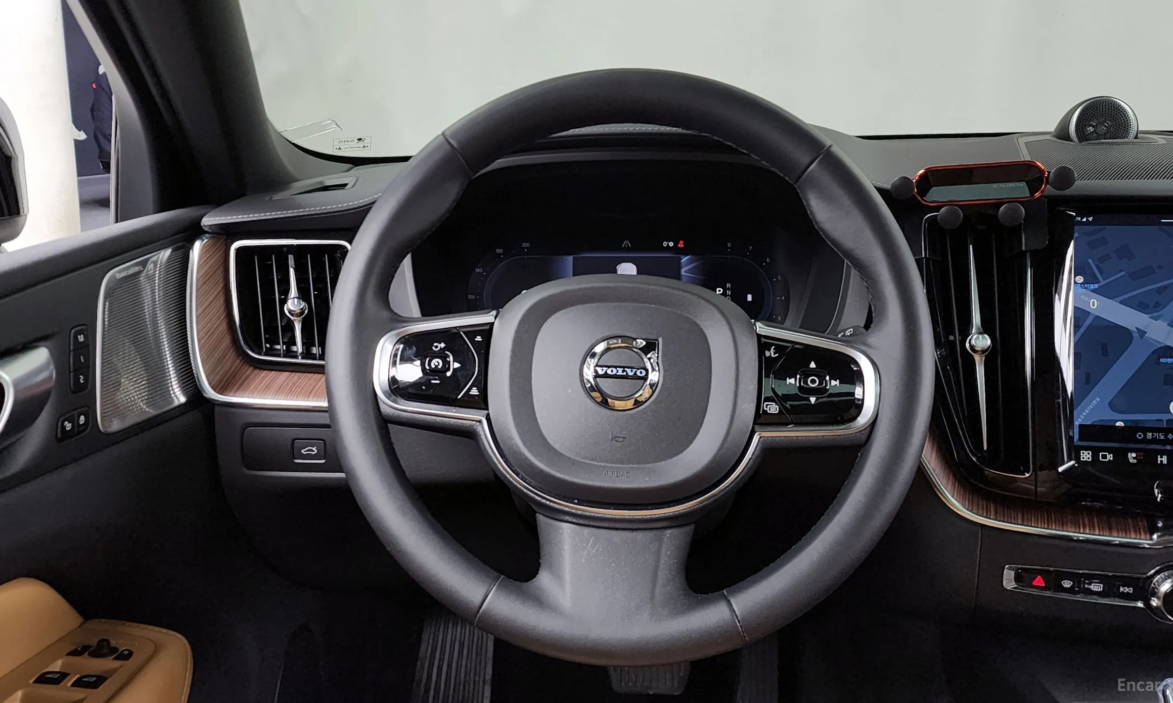 Volvo XC60 Gen 2 превью 13