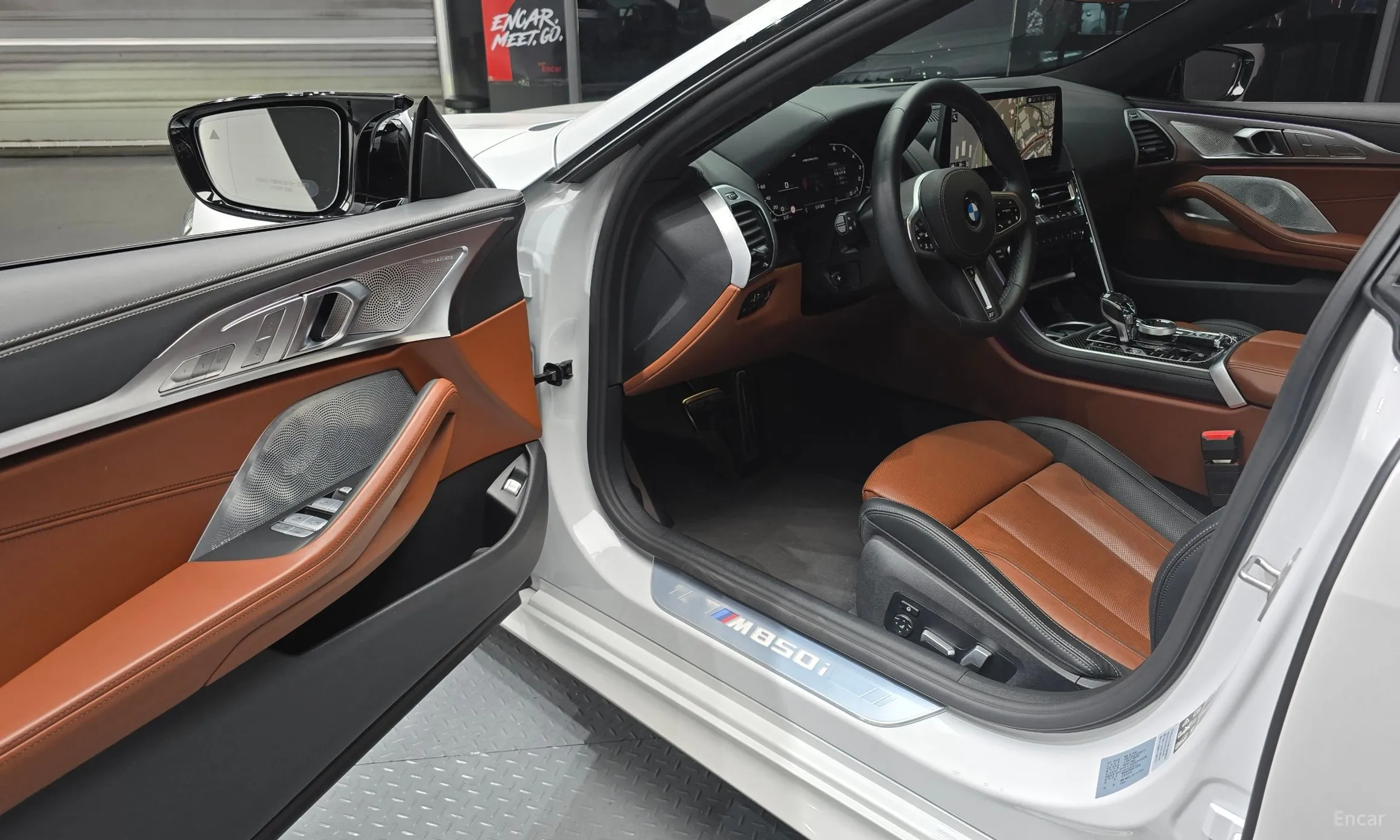 BMW 8-series (G15) превью 11