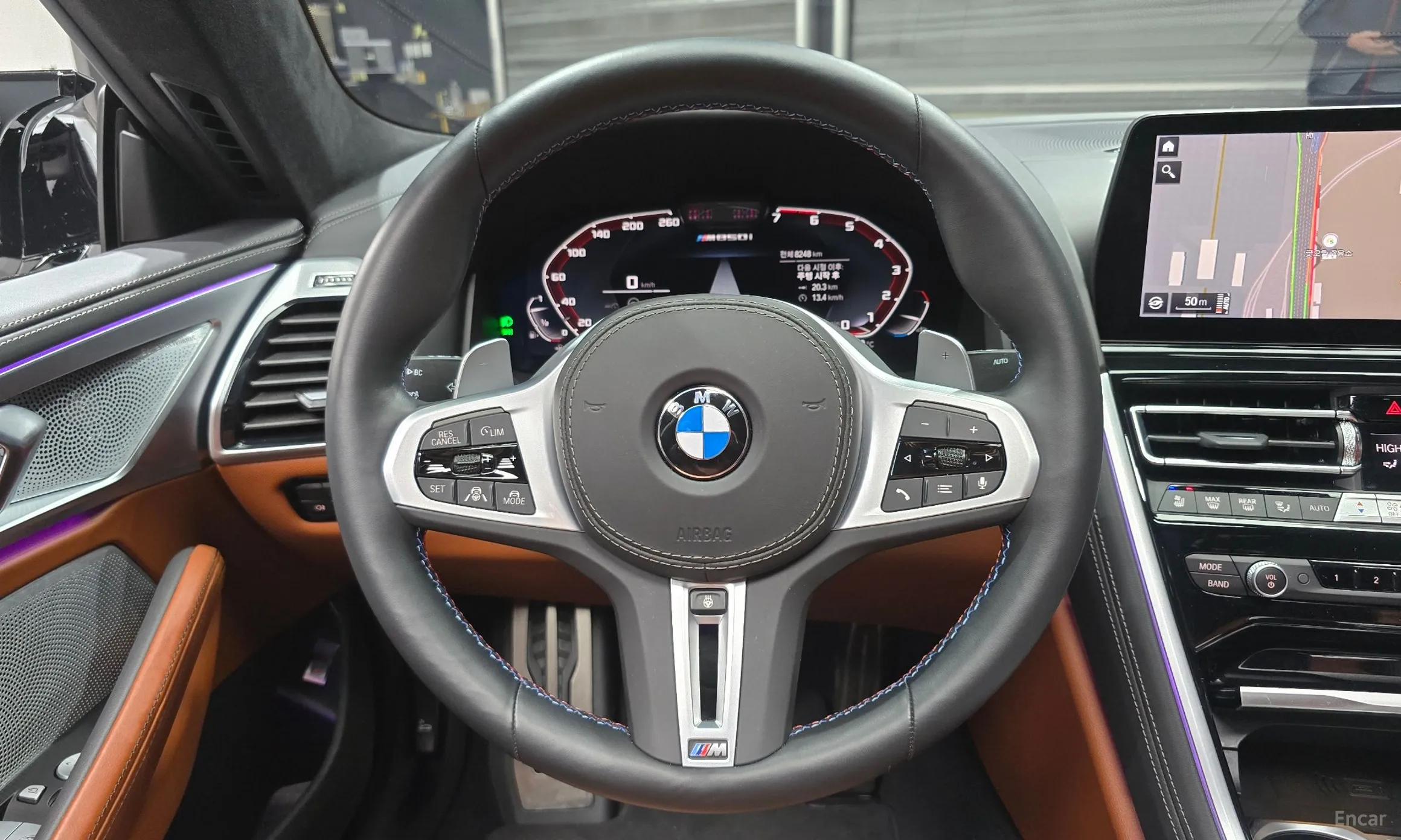 BMW 8-series (G15) превью 13