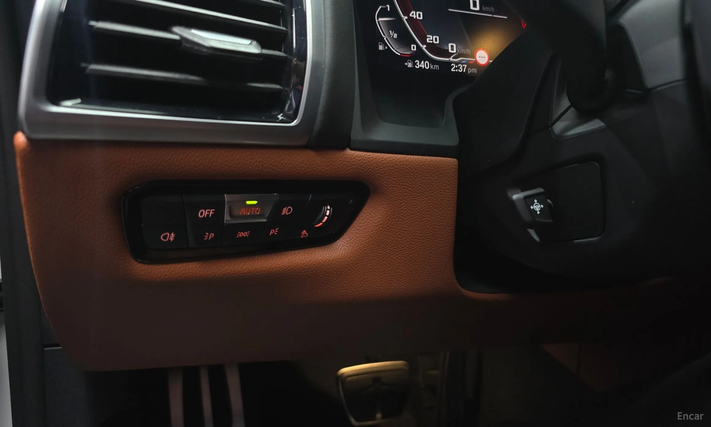 BMW 8-series (G15) превью 17