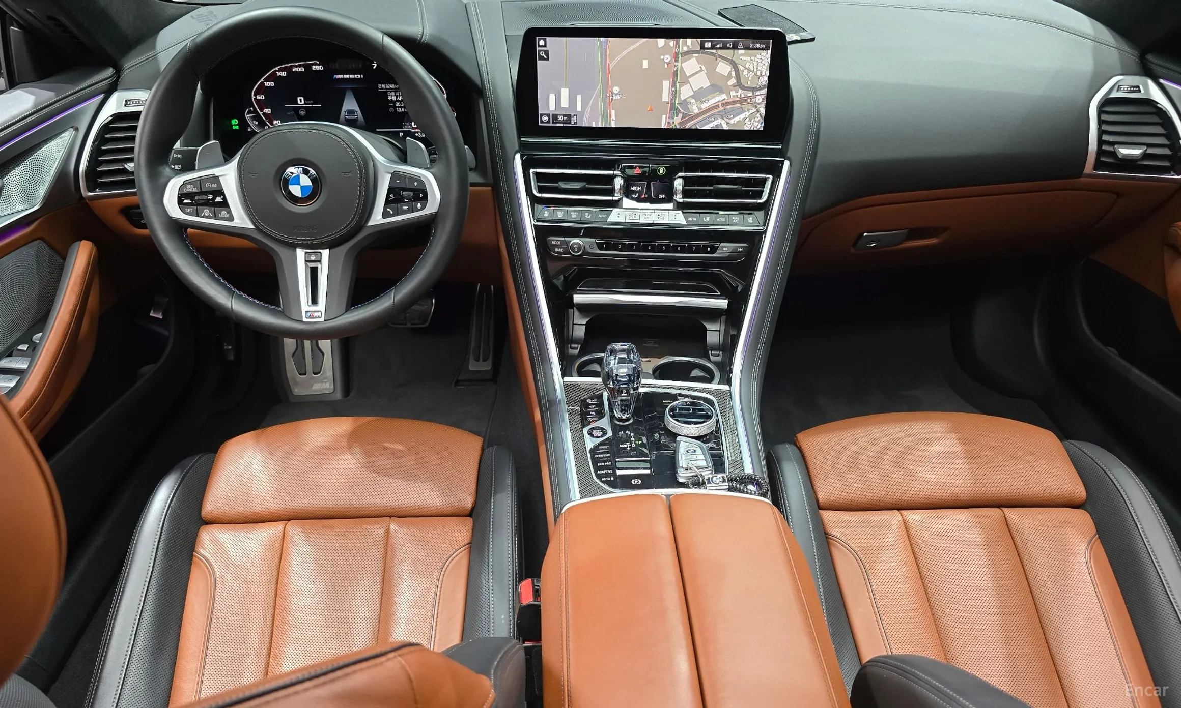 BMW 8-series (G15) превью 7