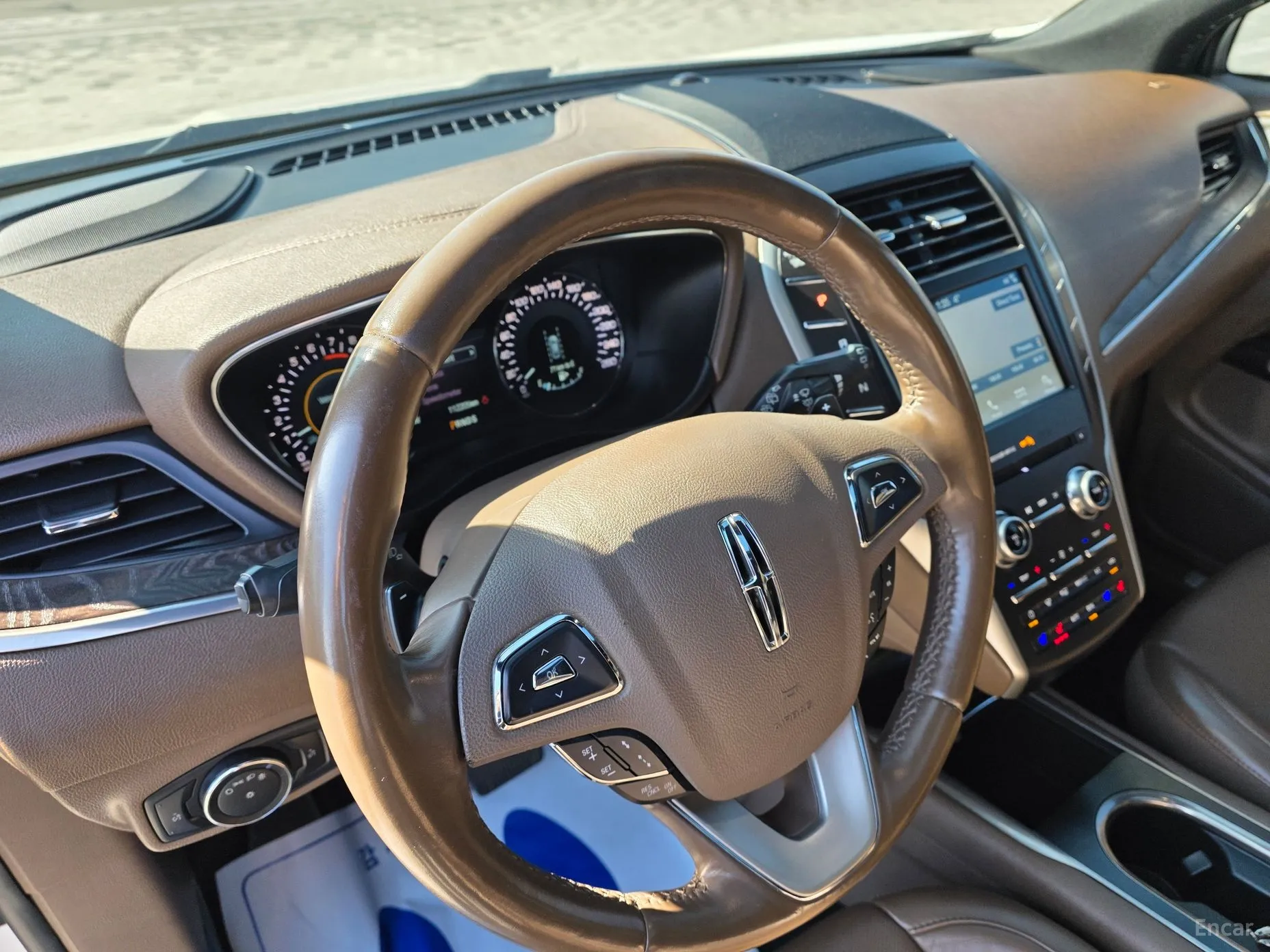 Lincoln MKC превью 7