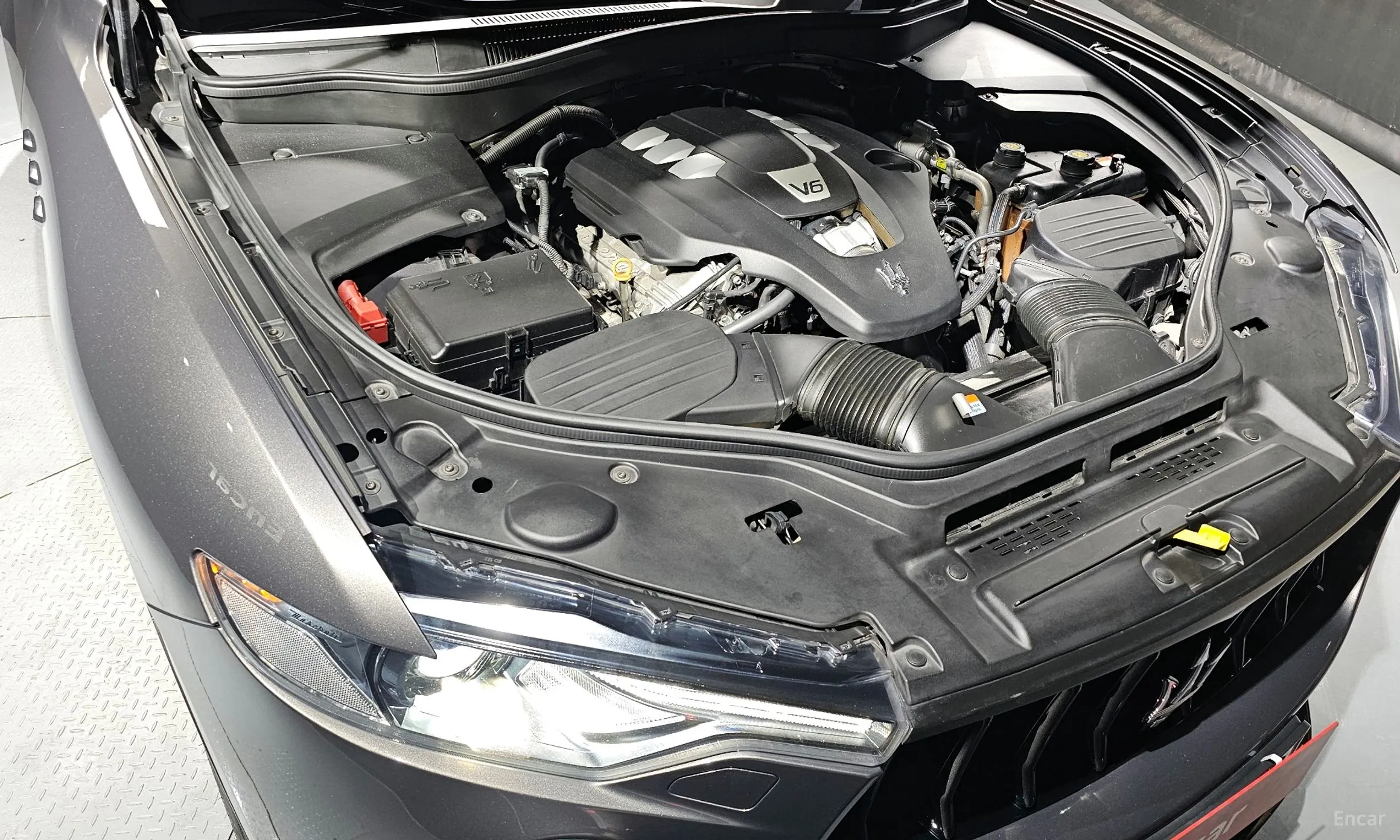 Maserati Levante превью 6