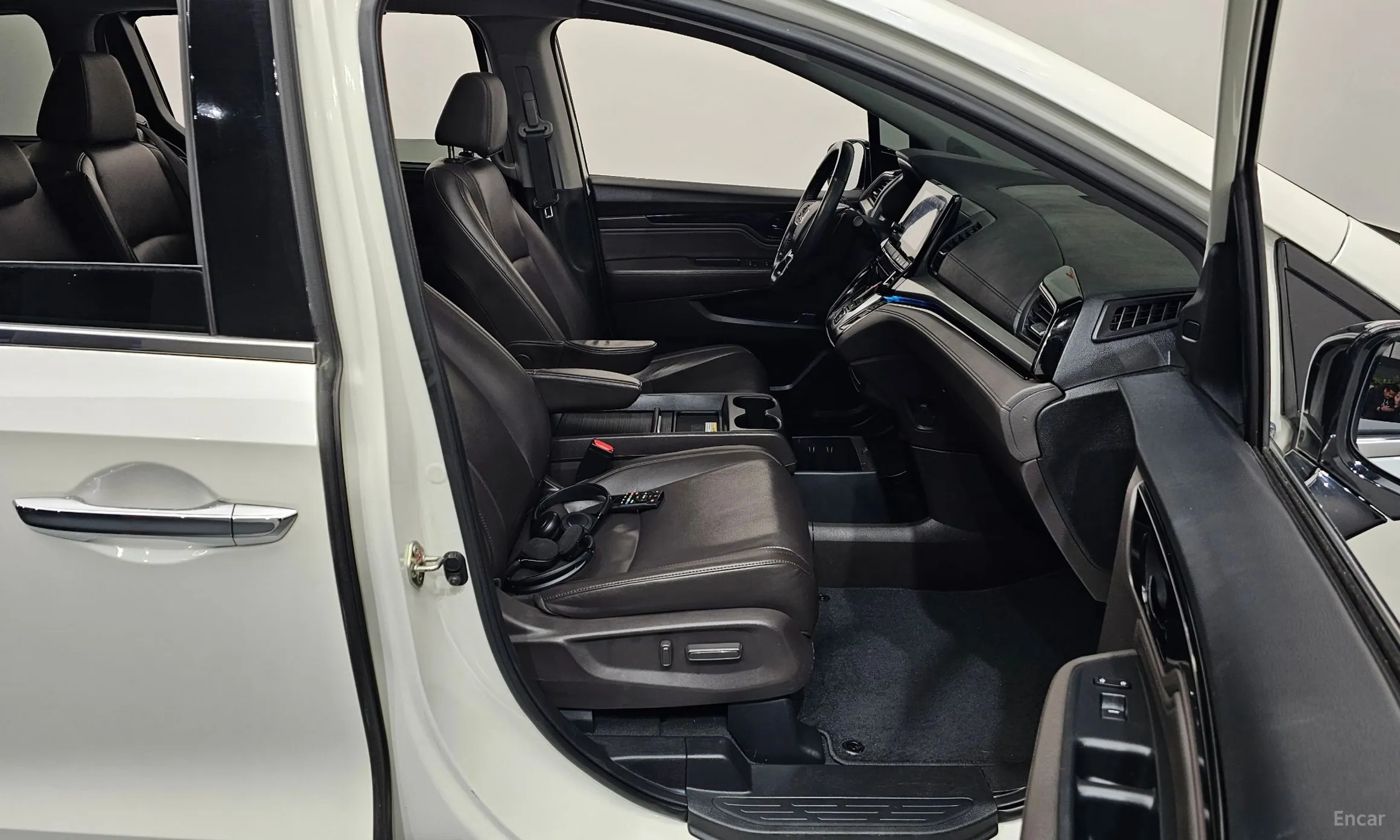 Honda Odyssey превью 11
