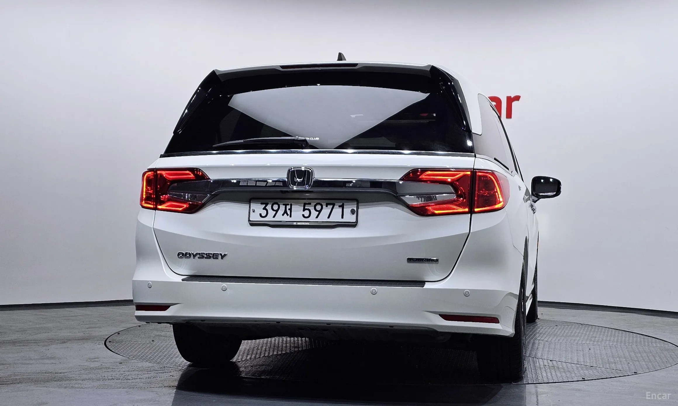 Honda Odyssey превью 4