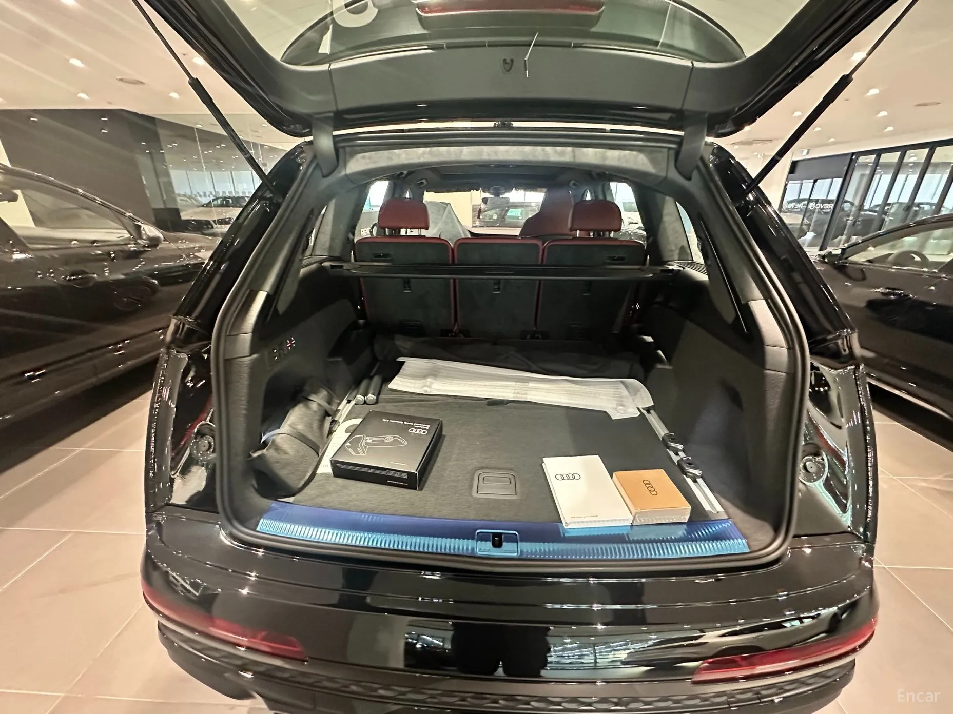 Audi SQ7 (4M) превью 9