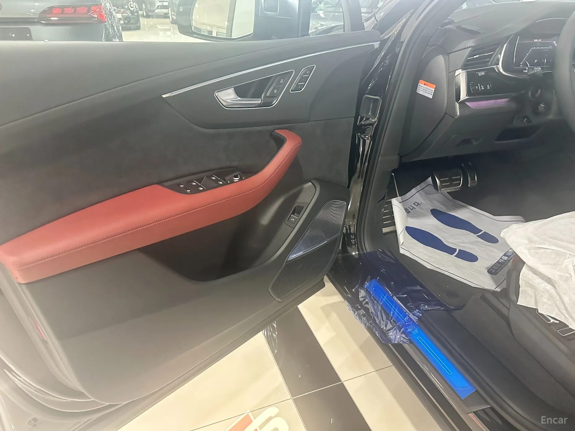 Audi SQ7 (4M) превью 12