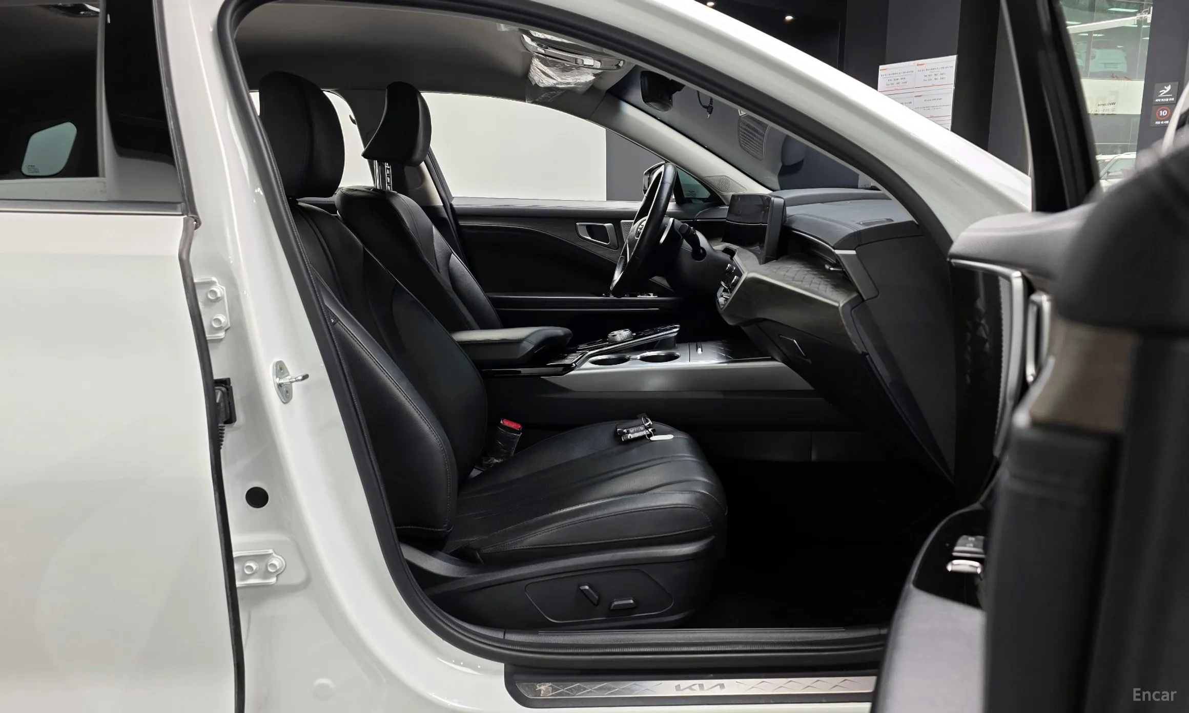 Kia K8 превью 10